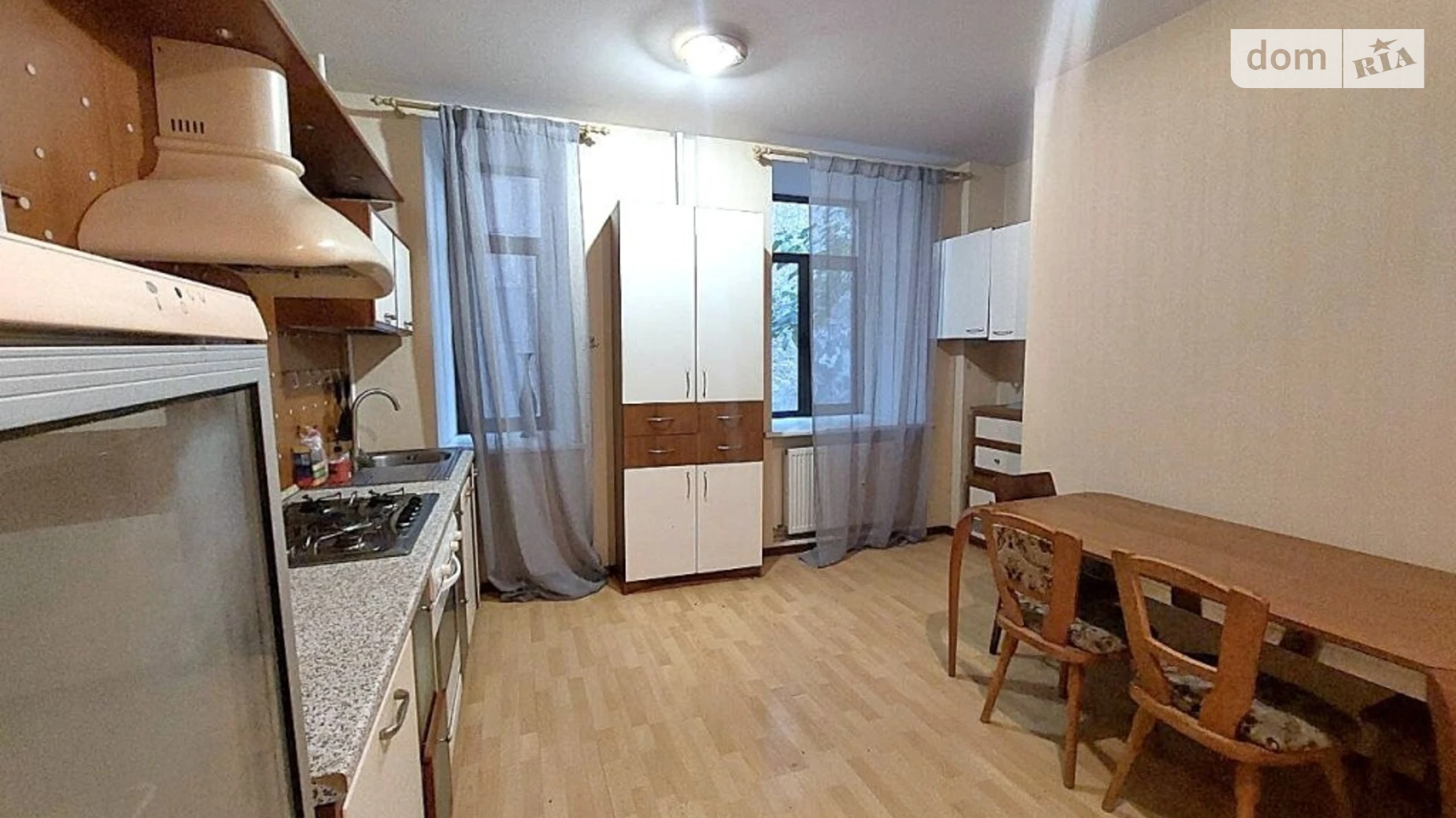 Сдается в аренду 2-комнатная квартира 78 кв. м в Одессе, пл. Екатерининская, 5 - фото 2