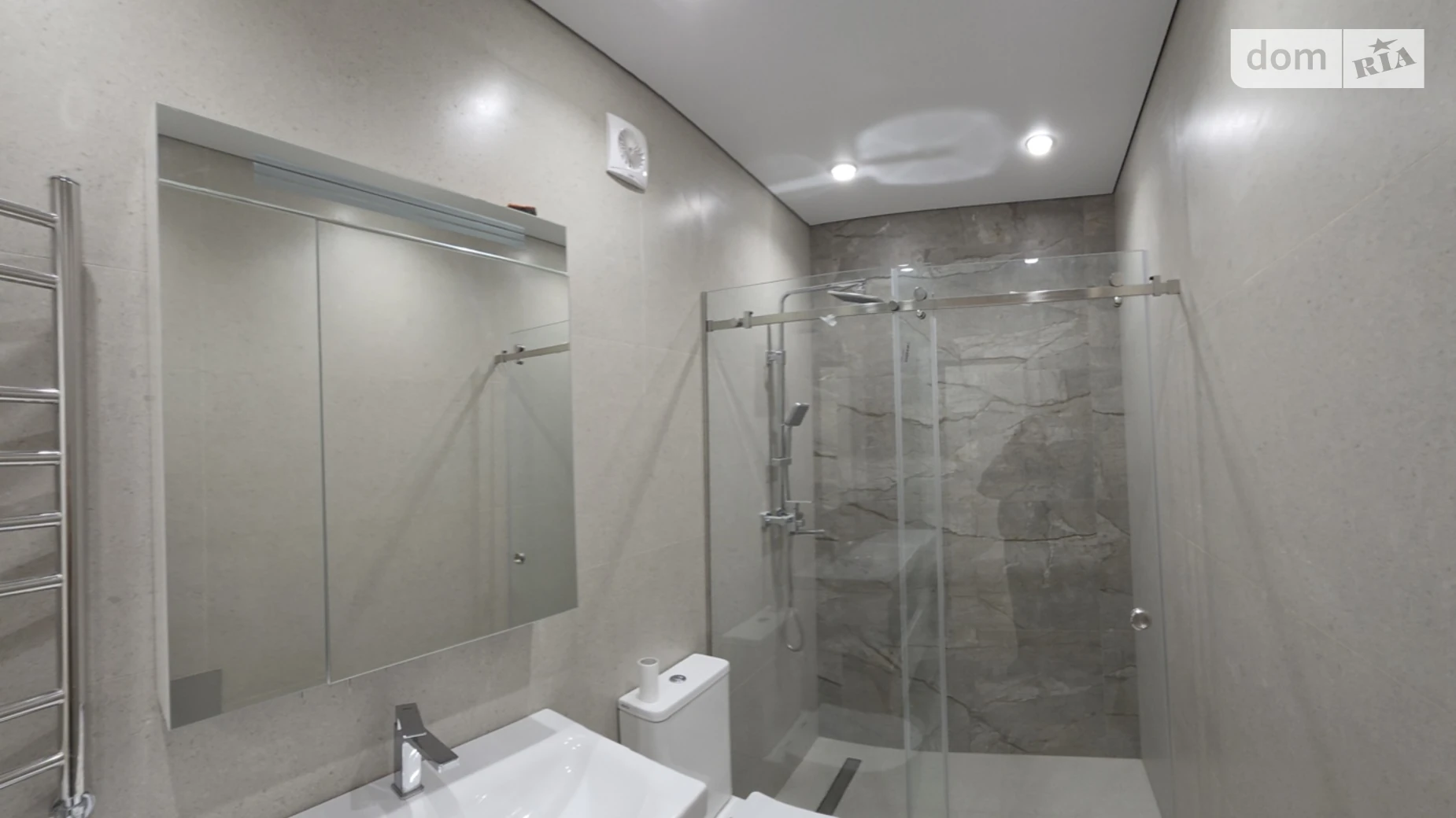 Здається в оренду 1-кімнатна квартира 44 кв. м у, цена: 450 $ - фото 2