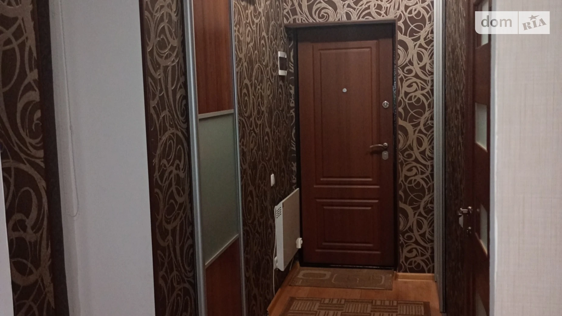 Продается 1-комнатная квартира 39 кв. м в Корнине, ул. Центральная - фото 5