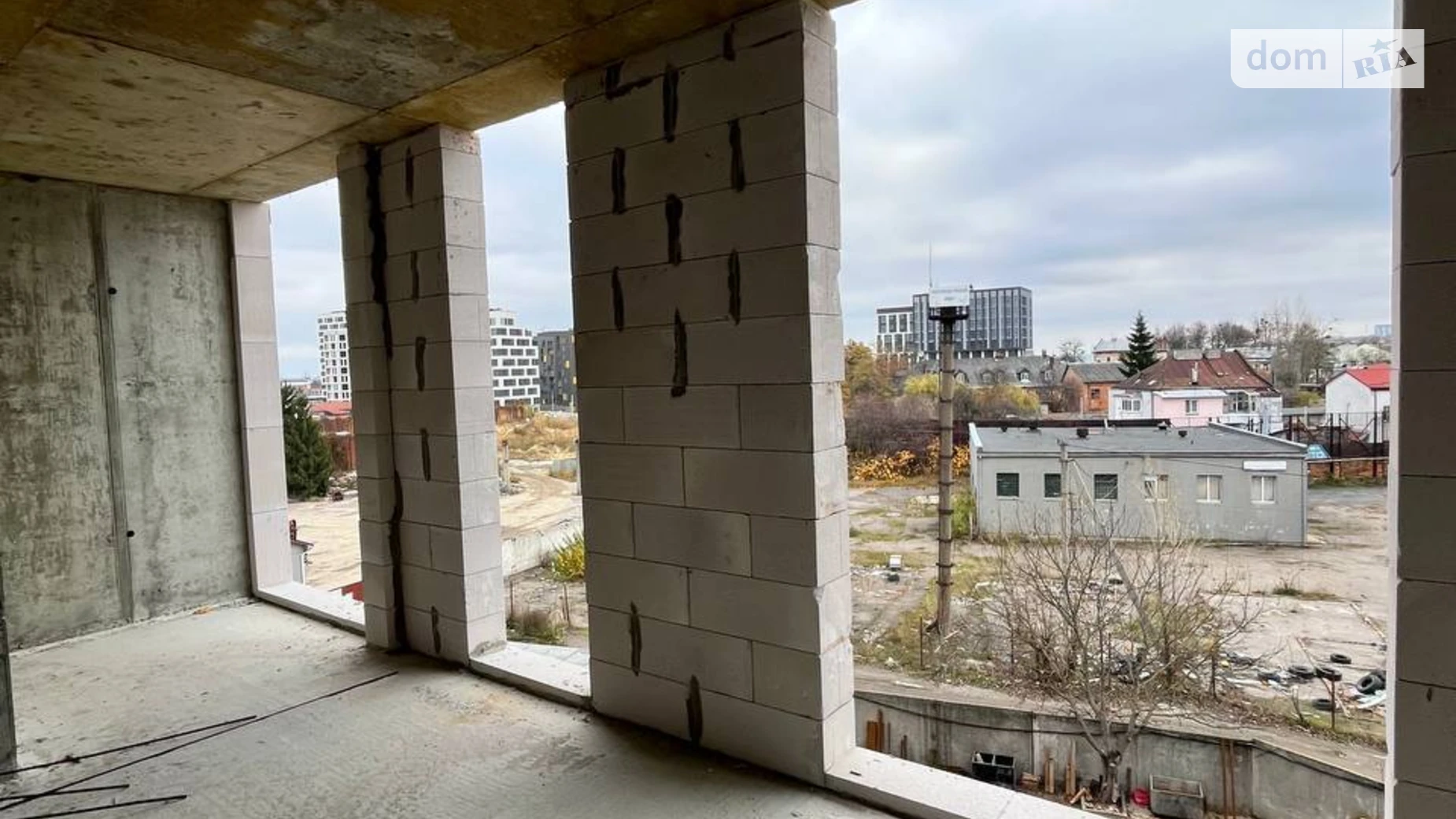 Продается 2-комнатная квартира 79.83 кв. м в Львове, ул. Промышленная, 50/52 - фото 2