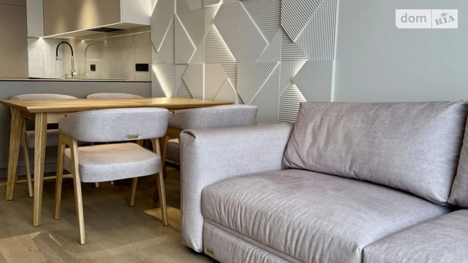 Продается 2-комнатная квартира 76 кв. м в Киеве, ул. Ивана Выговского(Маршала Гречко), 44 - фото 2