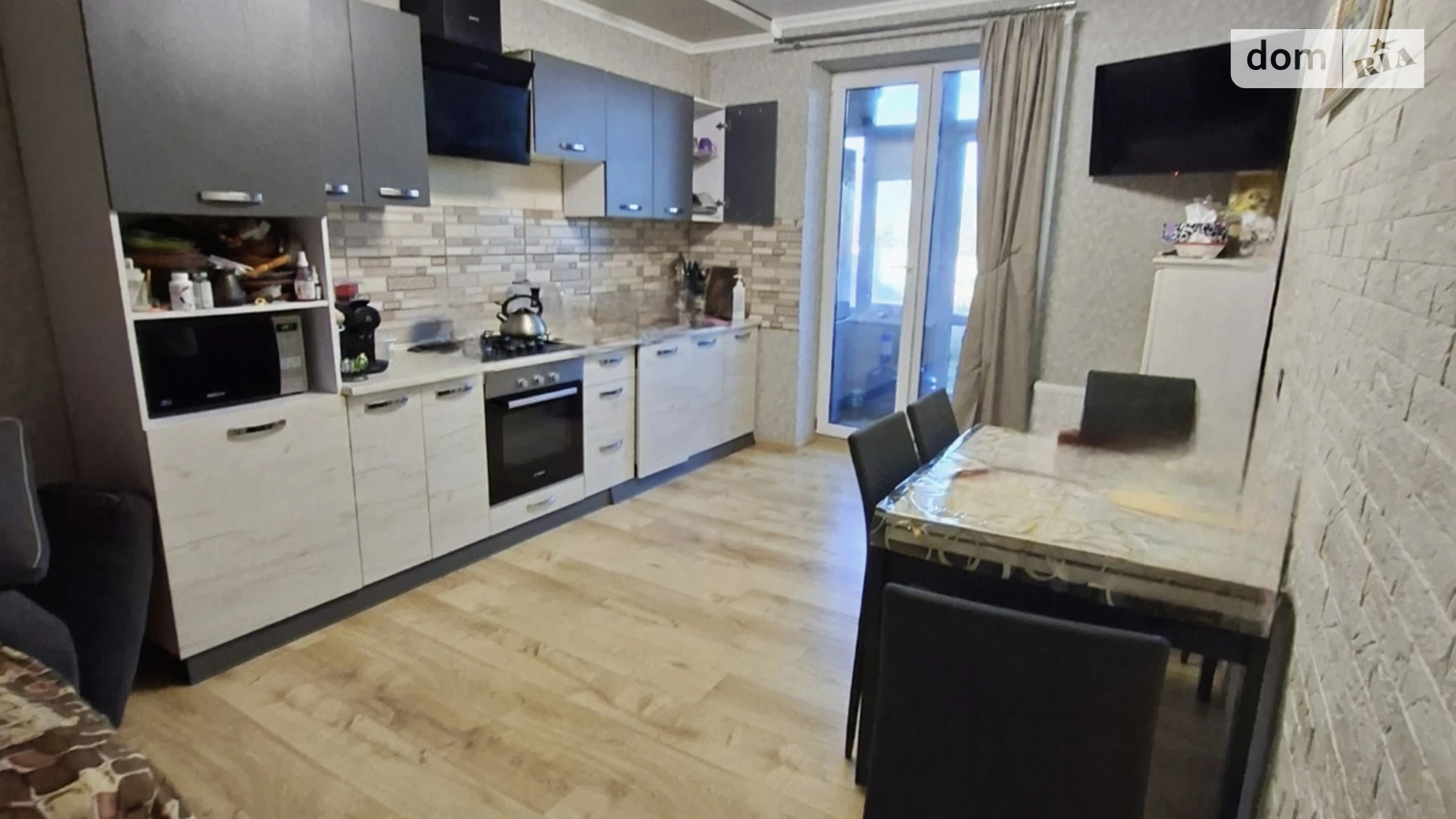 1-комнатная квартира 55 кв. м в Тернополе, ул. 15-го Апреля - фото 2