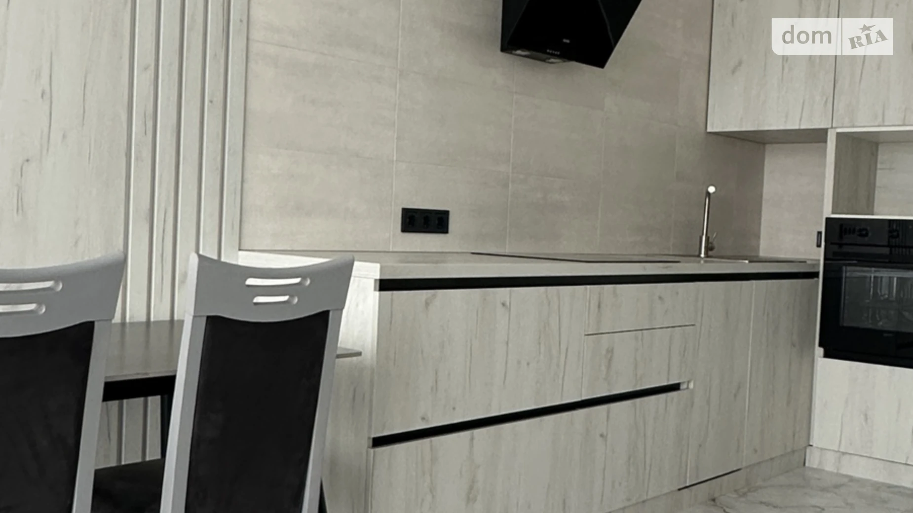 Продается 1-комнатная квартира 42.5 кв. м в Черкассах, ул. Праведницы Шулежко(Пушкина), 33 - фото 2