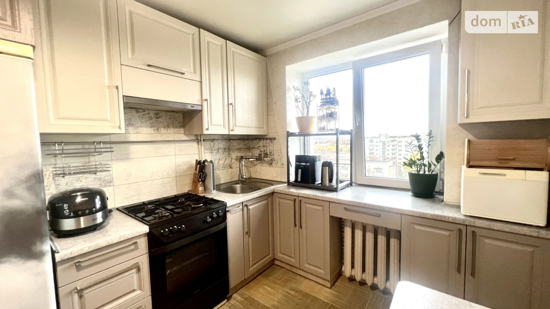 Продается 1-комнатная квартира 40 кв. м в Виннице, ул. Келецкая, 71 - фото 2