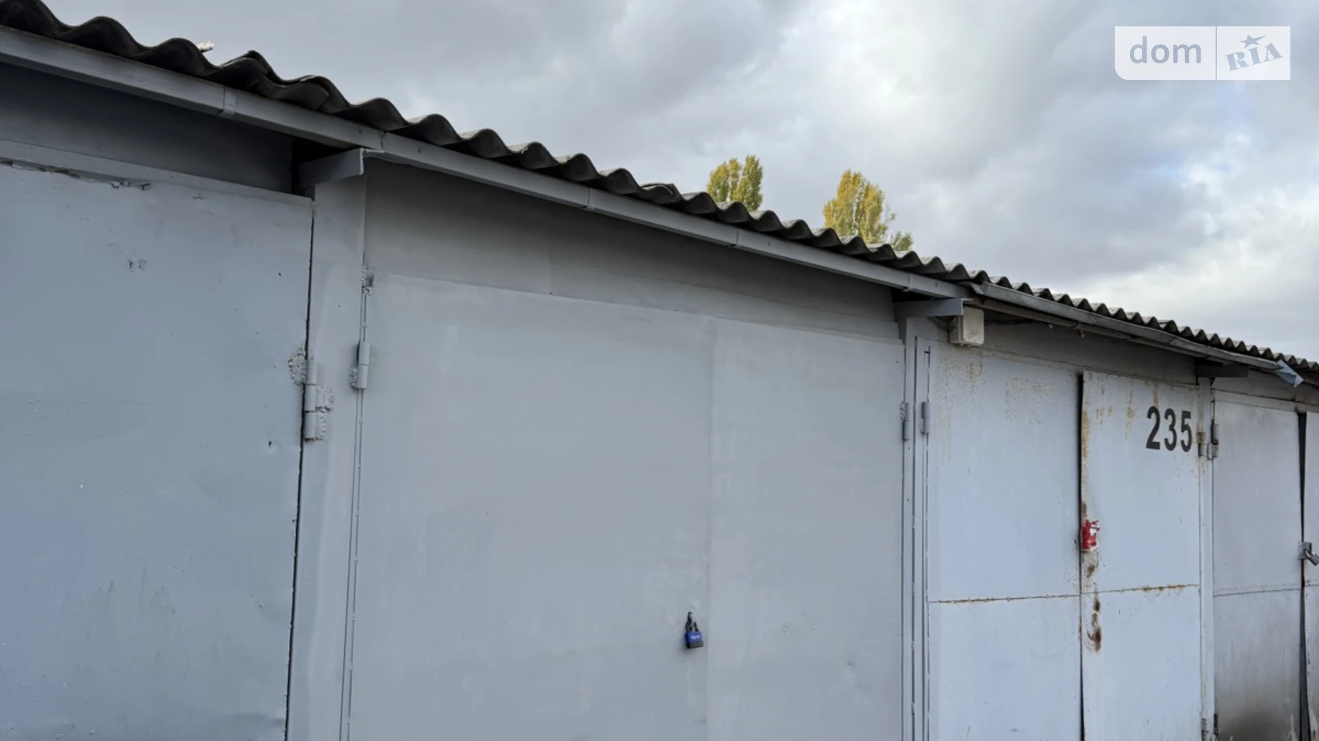 Продается место в гаражном кооперативе под легковое авто на 10 кв. м, цена: 80000 грн - фото 2