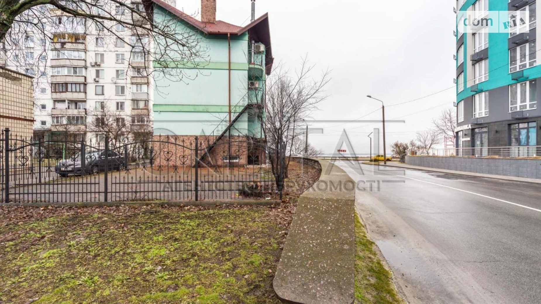 Продается дом на 3 этажа 230 кв. м с верандой, цена: 250000 $ - фото 5