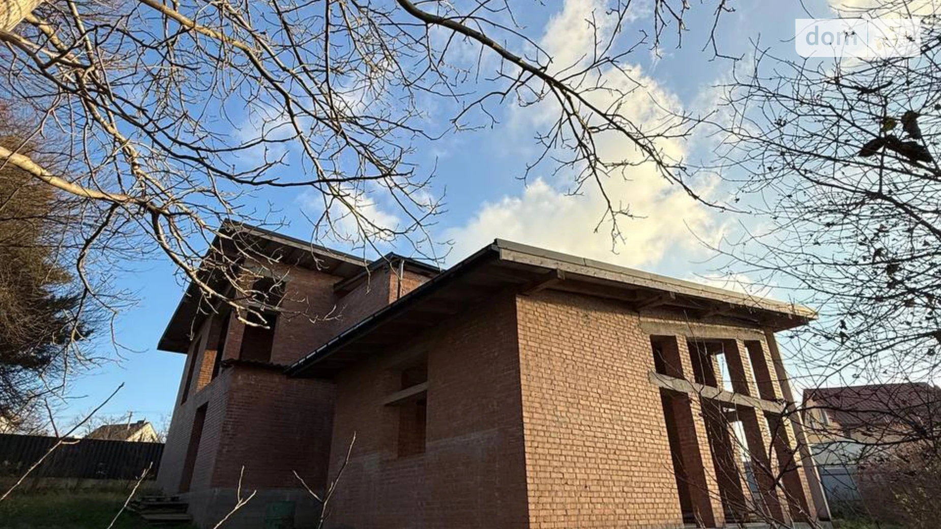 Продается дом на 2 этажа 212.5 кв. м с садом, цена: 110000 $ - фото 2