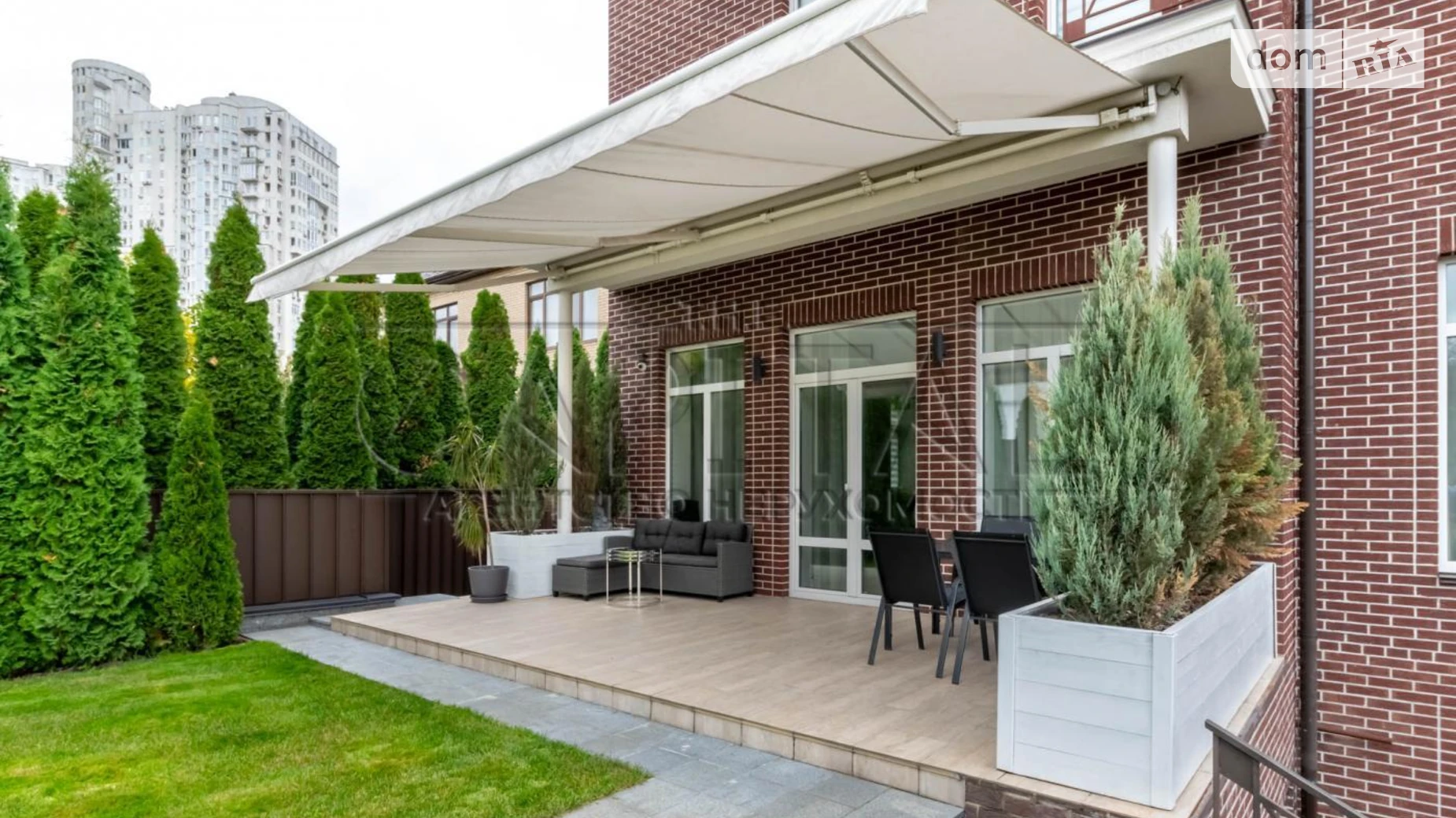 Продается дом на 3 этажа 450 кв. м с беседкой, цена: 900000 $ - фото 3