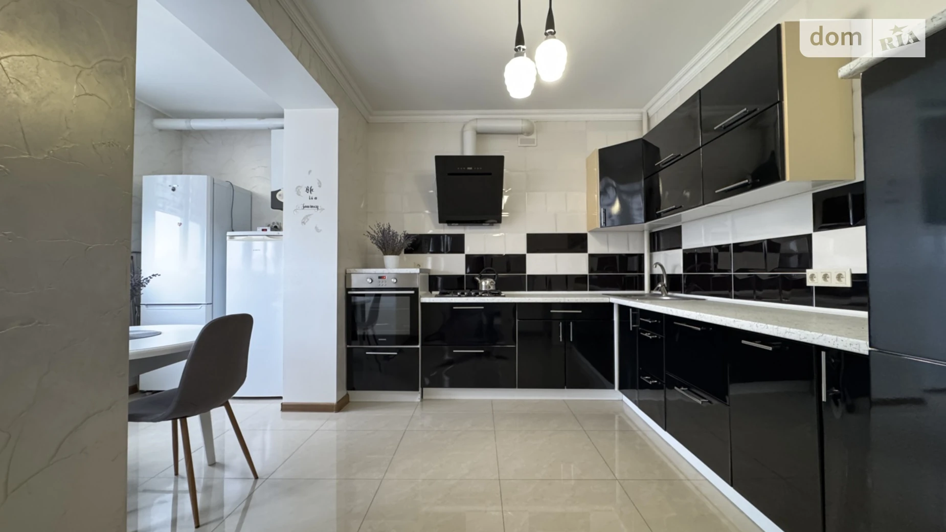 Продается 2-комнатная квартира 67 кв. м в Криховцах, ул. Довженко А., 51 - фото 4