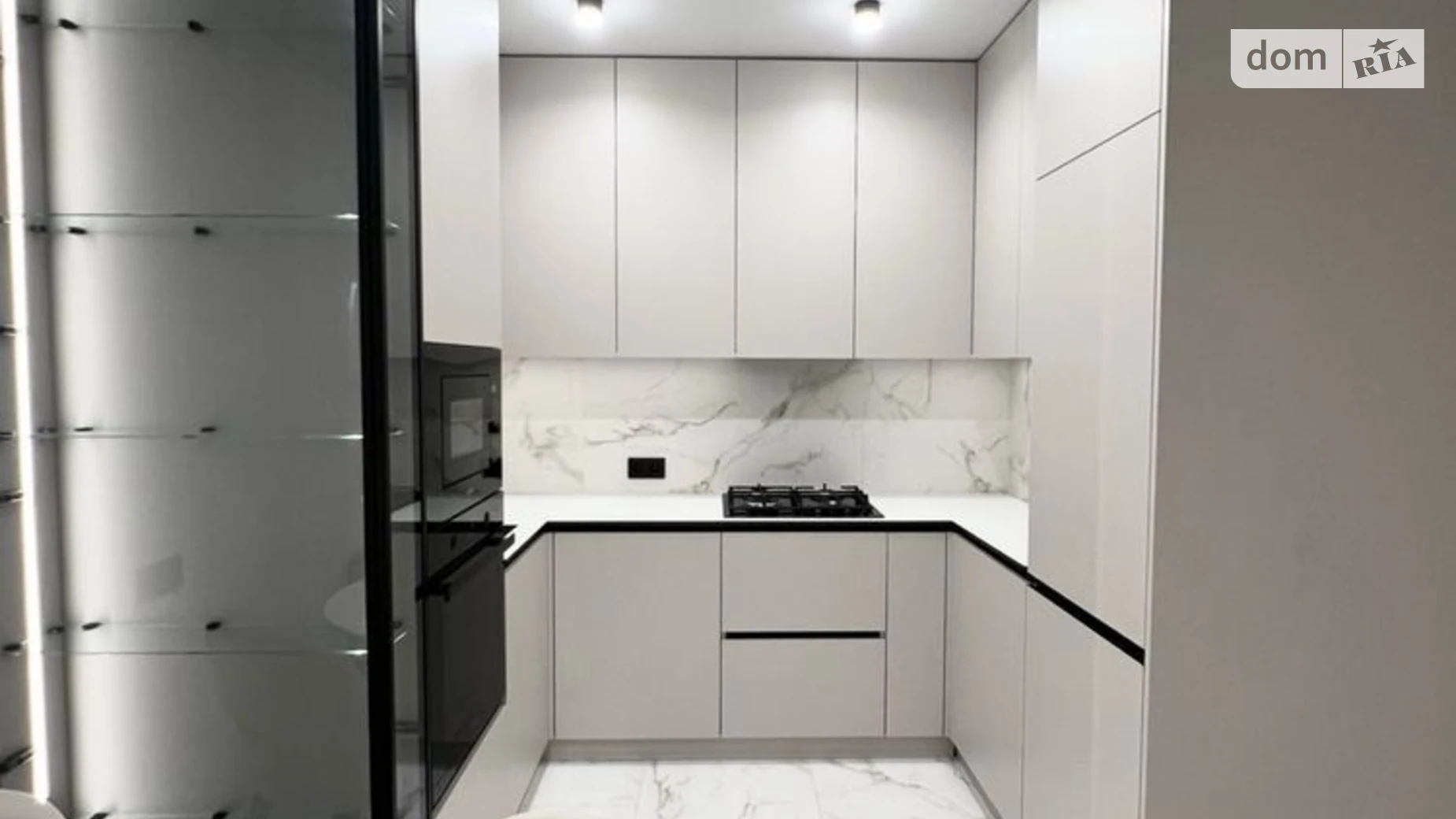 Продается 1-комнатная квартира 52 кв. м в Львове, ул. Венгерская, 12 - фото 5