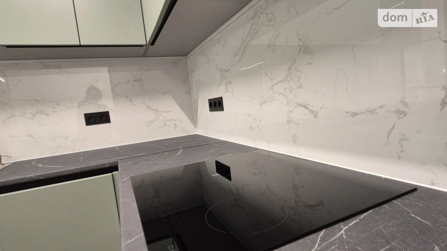 Сдается в аренду 1-комнатная квартира 43 кв. м в Ивано-Франковске, ул. Стрельцов Сечевых, 28А - фото 3