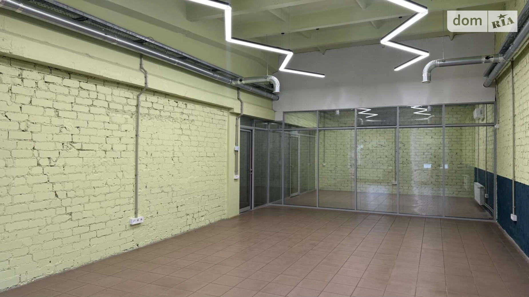 Здається в оренду офіс 54 кв. м в бізнес-центрі, цена: 16200 грн - фото 2