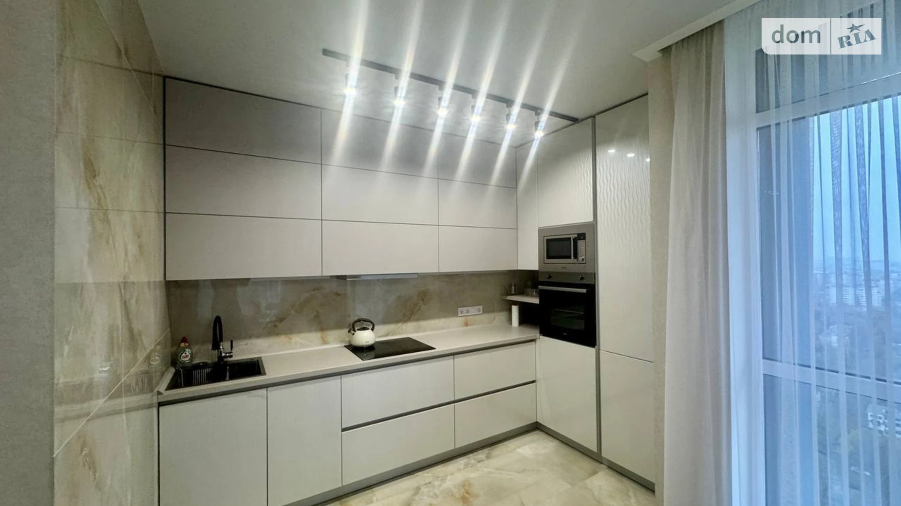 Продается 2-комнатная квартира 62.6 кв. м в Одессе, ул. Академика Филатова, 2 корпус 2 - фото 4