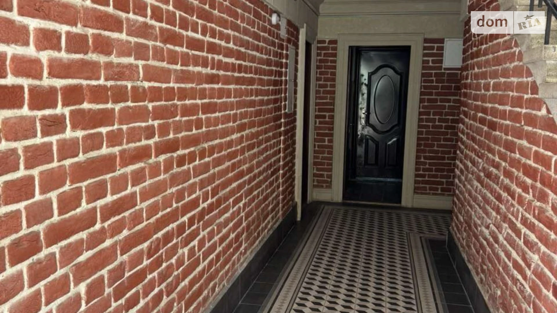 Сдается в аренду офис 61 кв. м в бизнес-центре, цена: 600 $ - фото 2