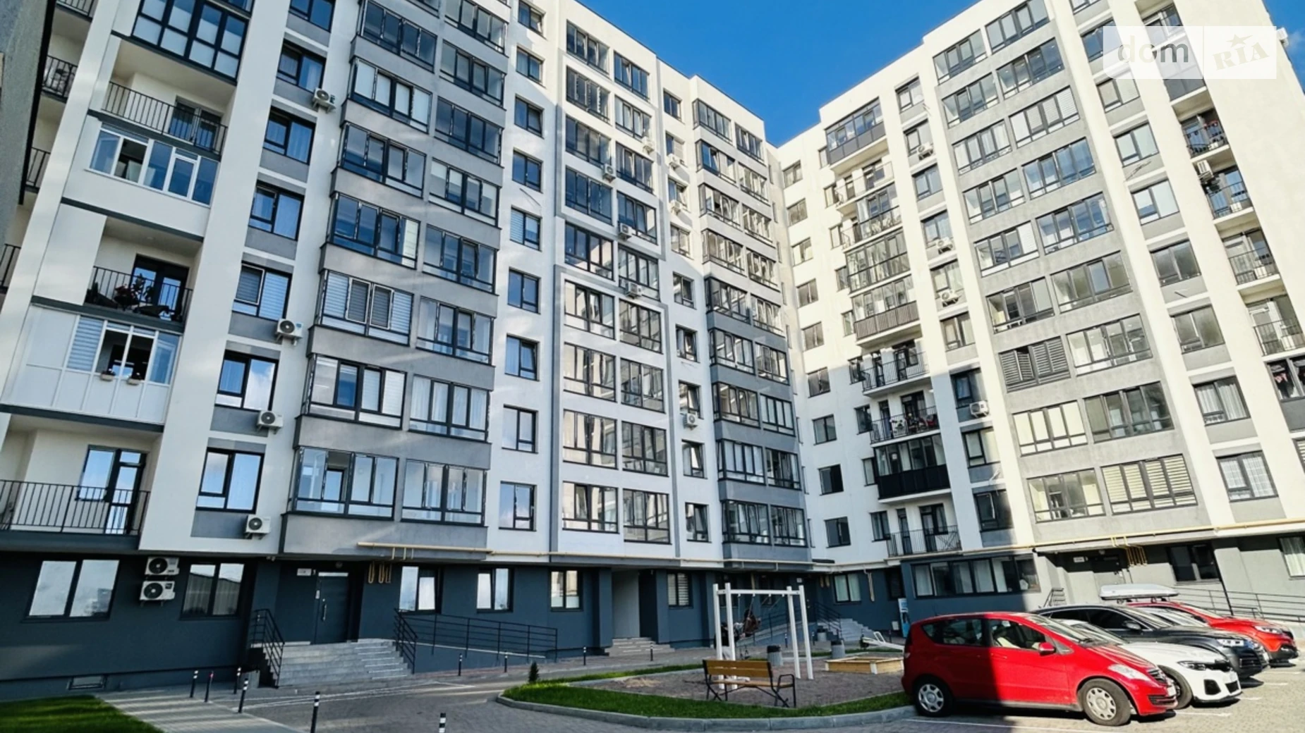 Продается 3-комнатная квартира 78 кв. м в Львове, ул. Длинная, 30А - фото 2