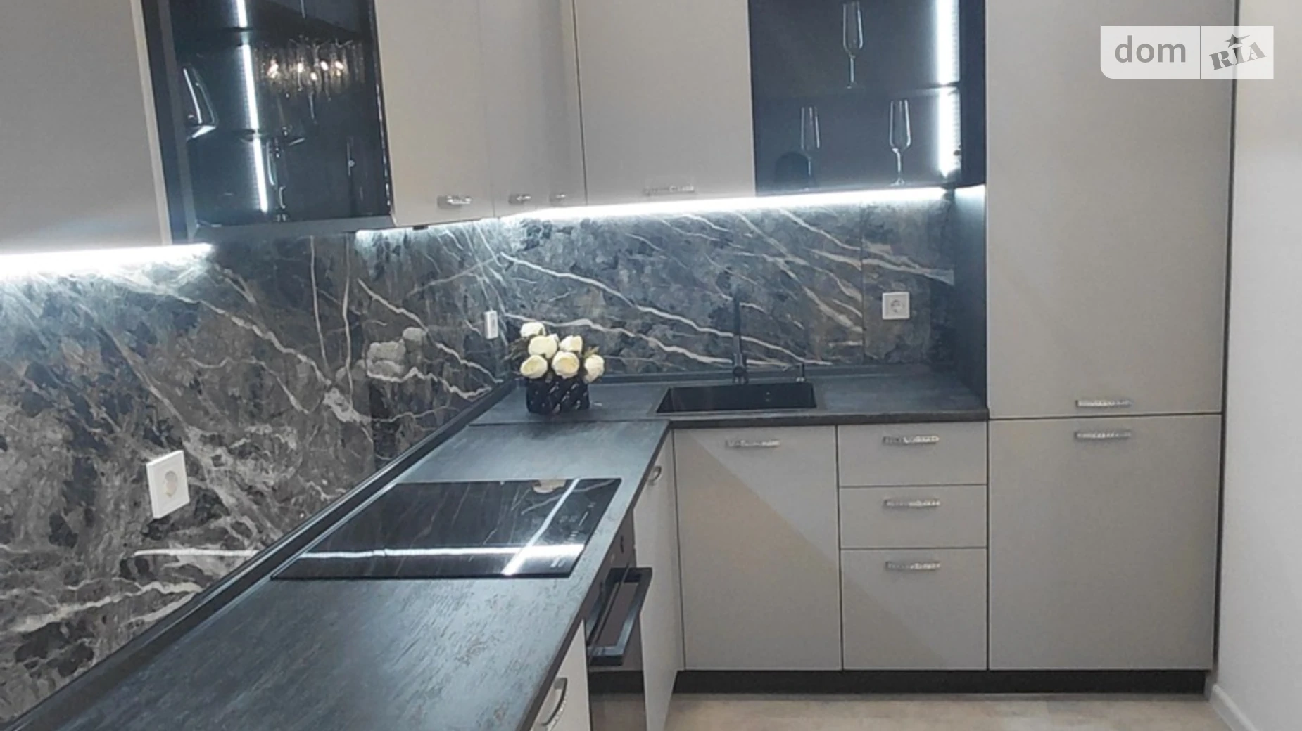 Продается 2-комнатная квартира 68.5 кв. м в Виннице, ул. Андрея Шептицкого - фото 4