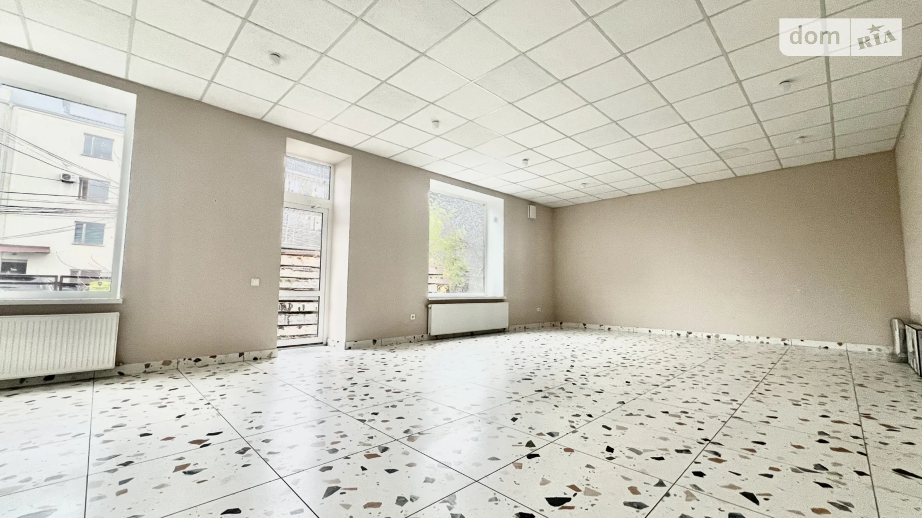 Сдается в аренду офис 70 кв. м в бизнес-центре, цена: 20000 грн - фото 5