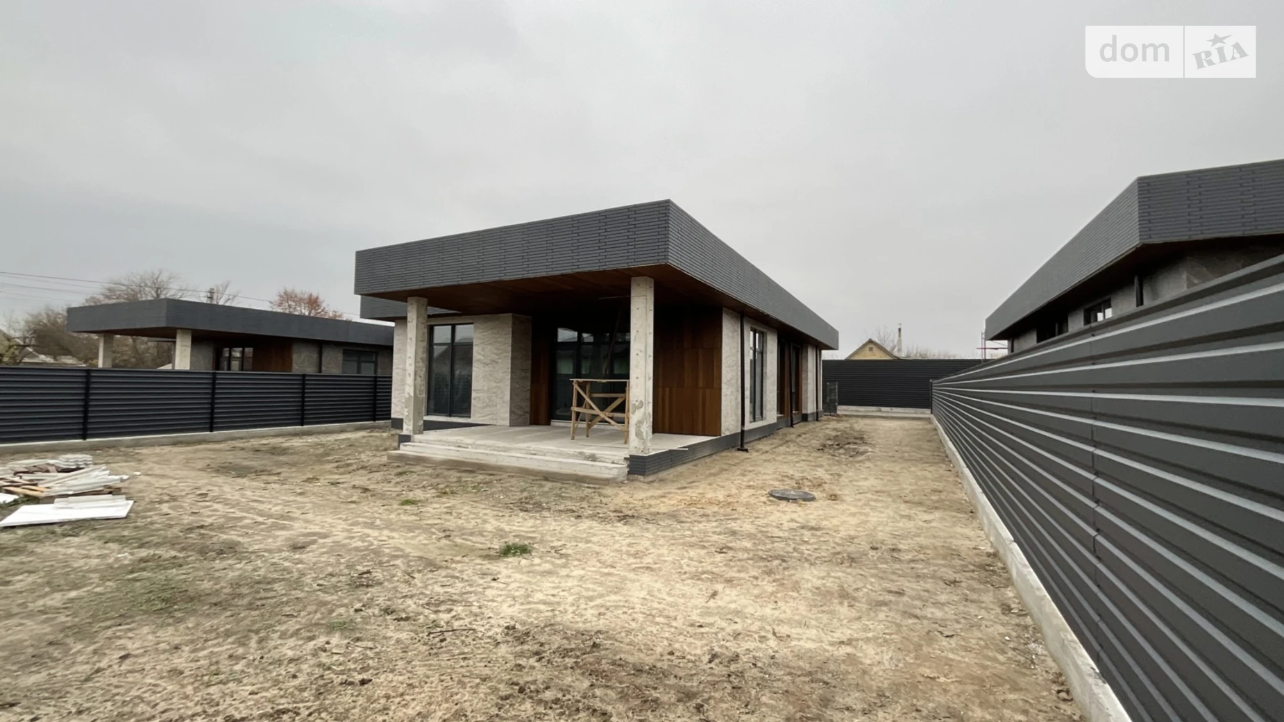 Продается одноэтажный дом 130 кв. м с балконом, цена: 134000 $ - фото 3