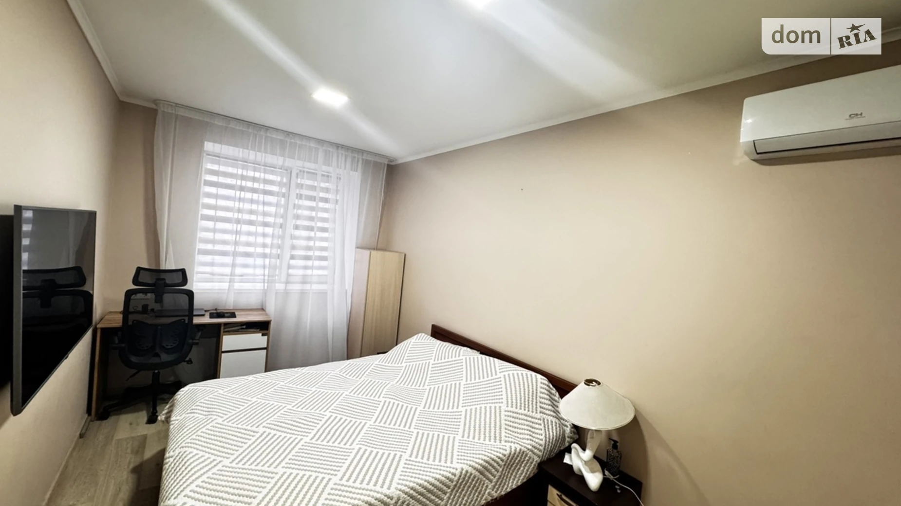 Продается 1-комнатная квартира 52 кв. м в Слобожанском, ул. Содружества - фото 3