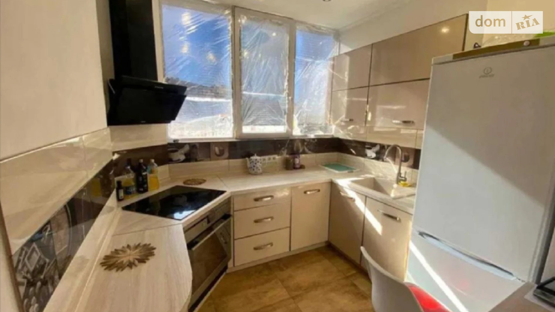 Продається 1-кімнатна квартира 37 кв. м у Одесі, мас. Радужний - фото 2