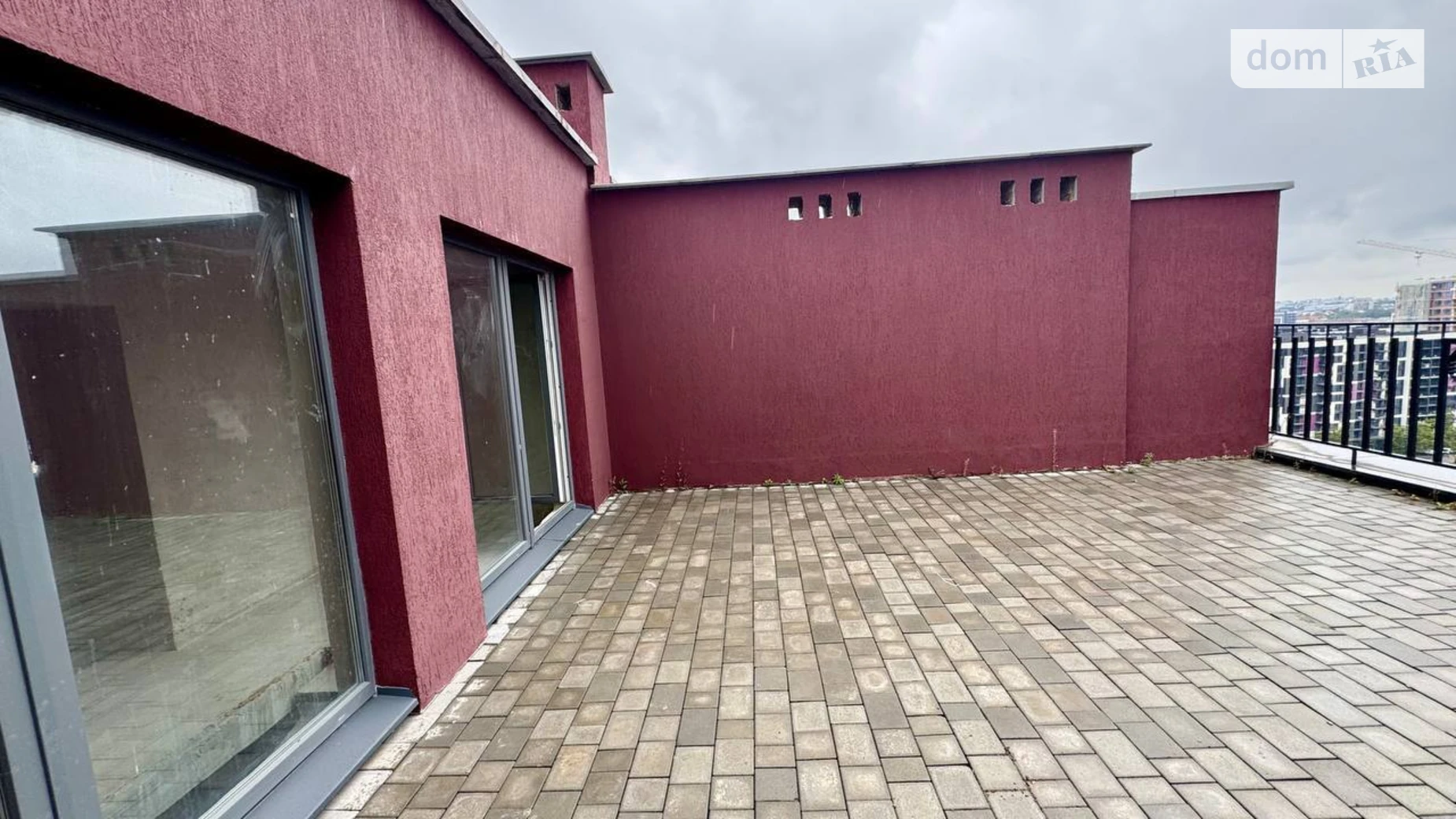 Продается 2-комнатная квартира 81.7 кв. м в Ивано-Франковске, ул. Княгинин - фото 2