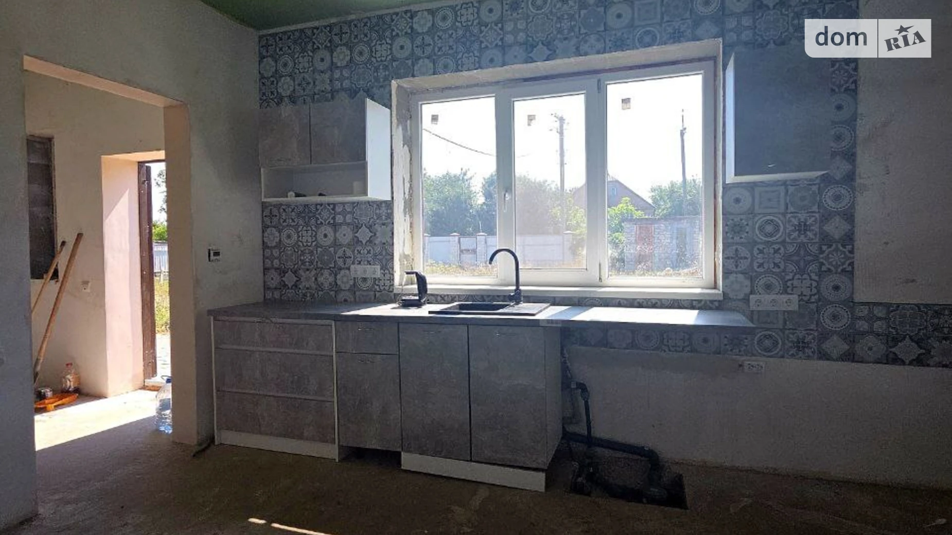 Продается дом на 2 этажа 110 кв. м с садом, цена: 36000 $ - фото 2