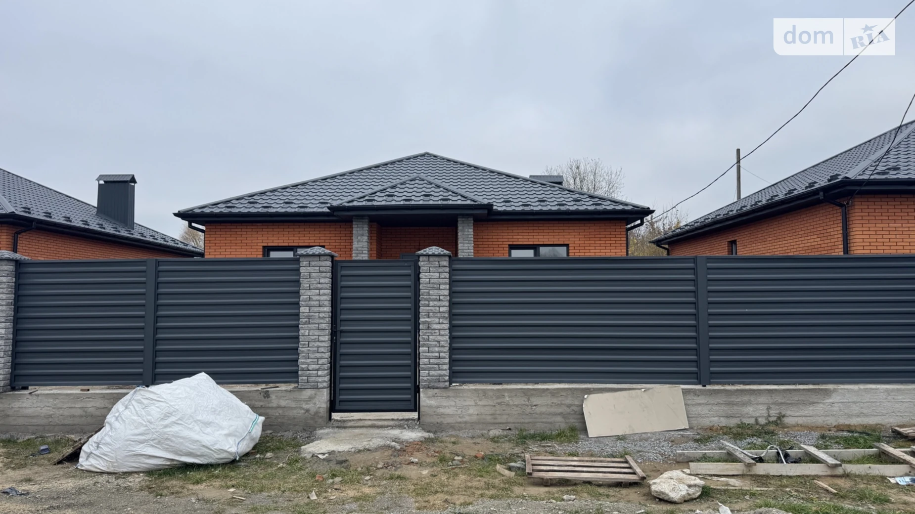 Продається одноповерховий будинок 99 кв. м с басейном, цена: 84995 $ - фото 2