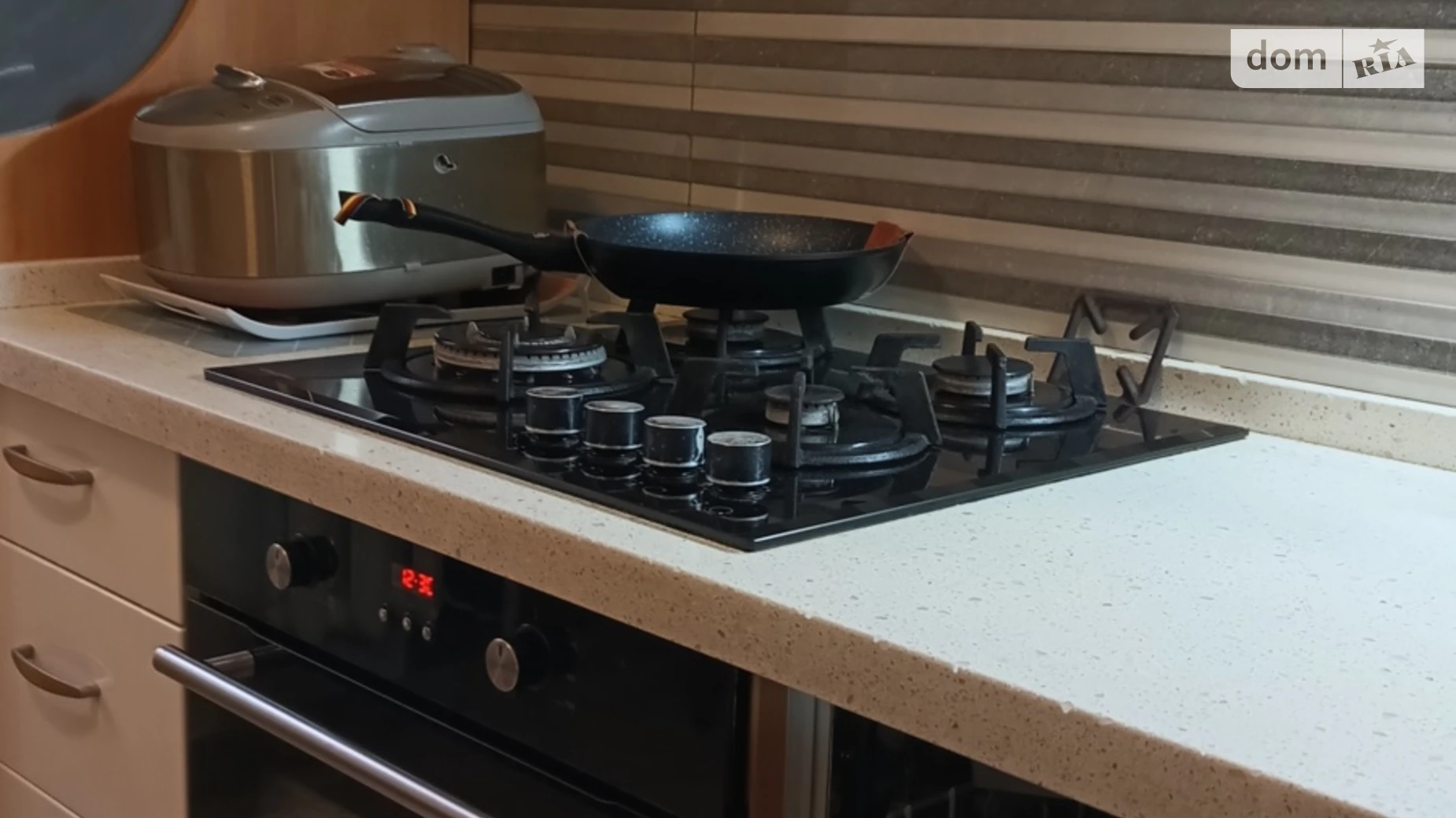 Сдается в аренду 2-комнатная квартира 60 кв. м в Одессе, пер. Светлый, 8 - фото 2