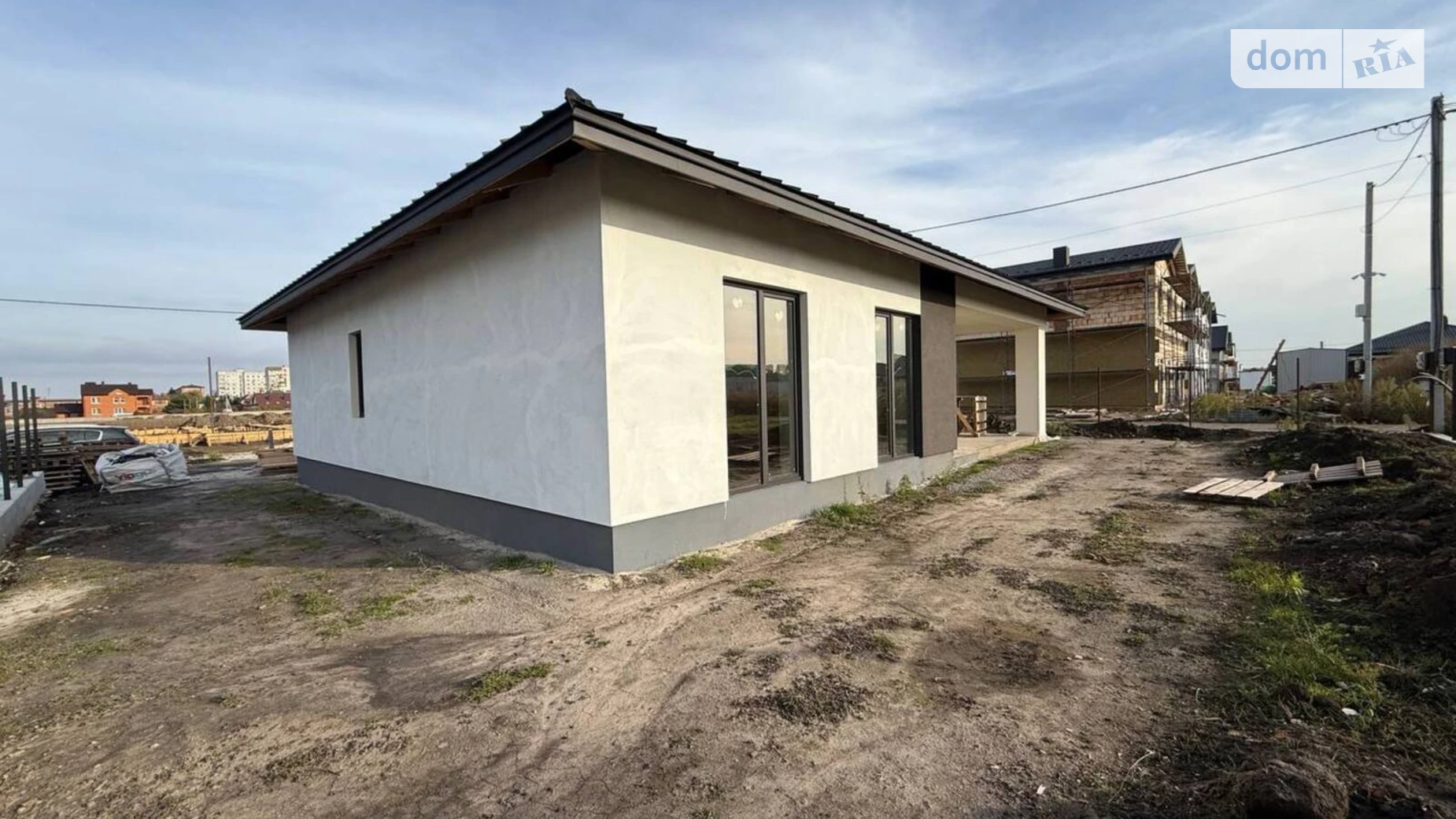 Продается одноэтажный дом 110 кв. м с верандой, цена: 140000 $ - фото 4