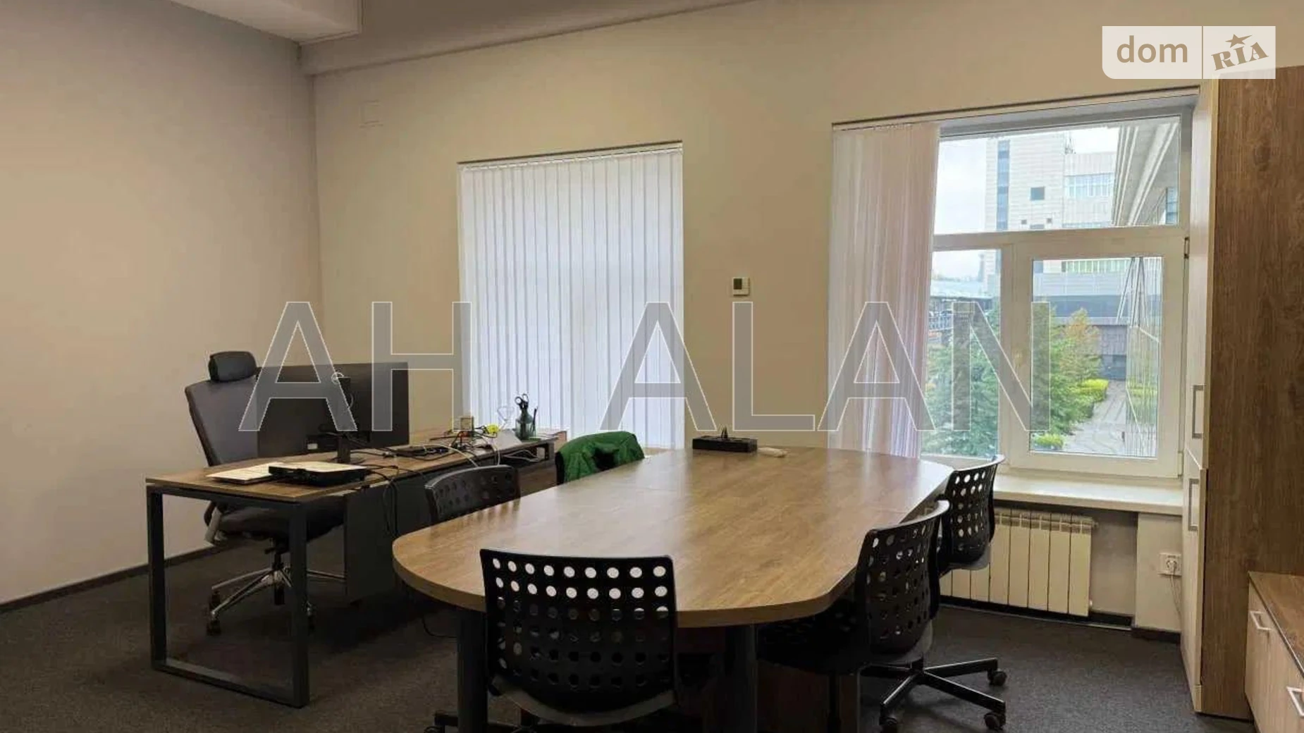 Сдается в аренду офис 267 кв. м в бизнес-центре, цена: 5200 $ - фото 2