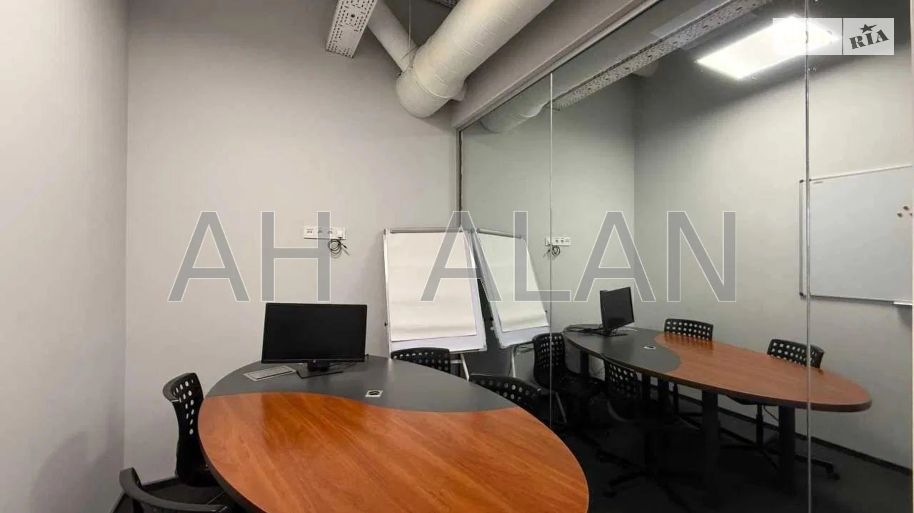 Сдается в аренду офис 267 кв. м в бизнес-центре, цена: 5200 $ - фото 4