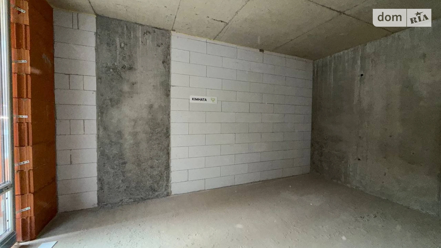 Продается 1-комнатная квартира 62 кв. м в Ивано-Франковске, ул. Левицкого Романа, 10 - фото 2