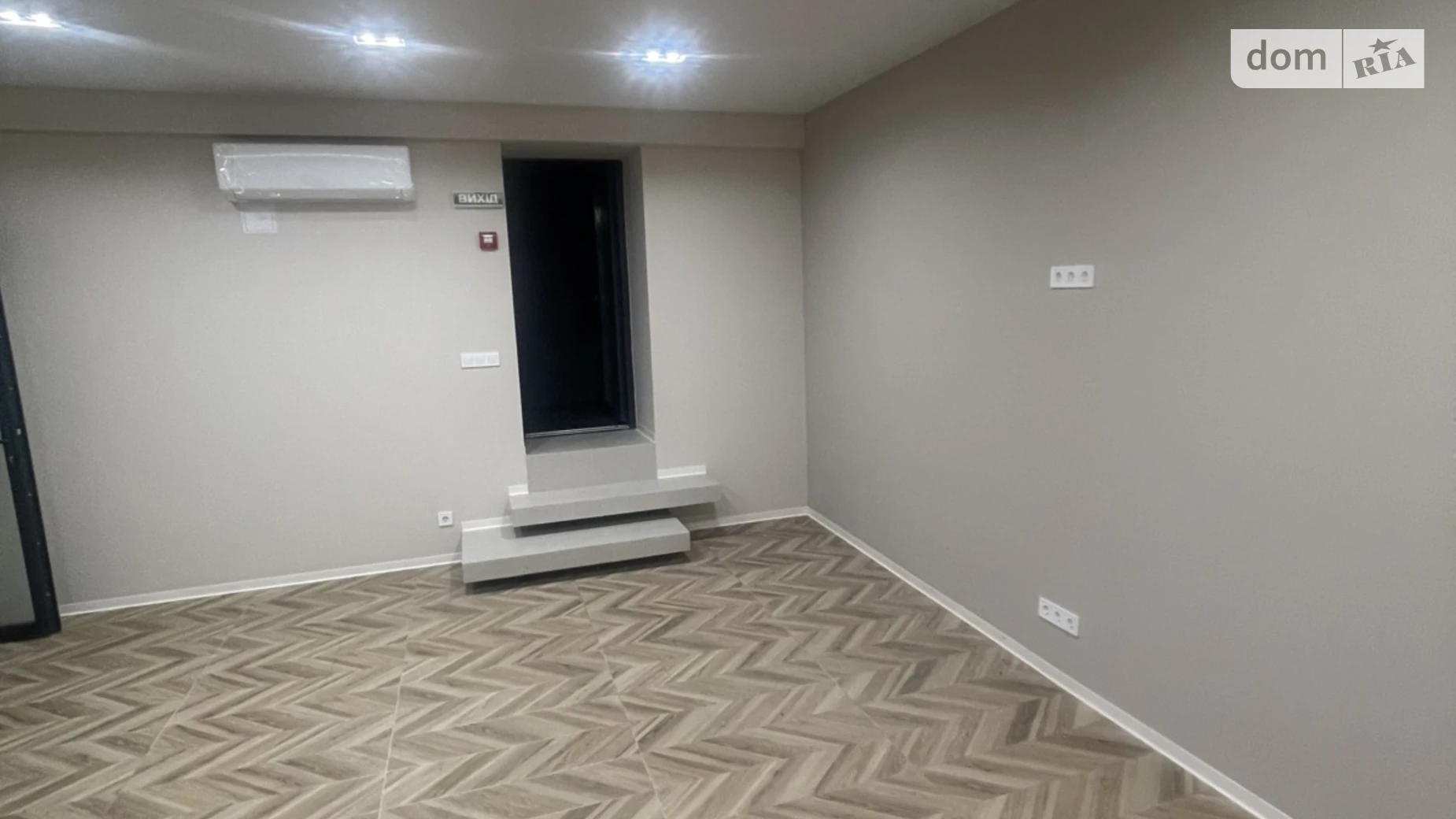 Здається в оренду приміщення вільного призначення 145 кв. м в 9-поверховій будівлі, цена: 60000 грн - фото 3