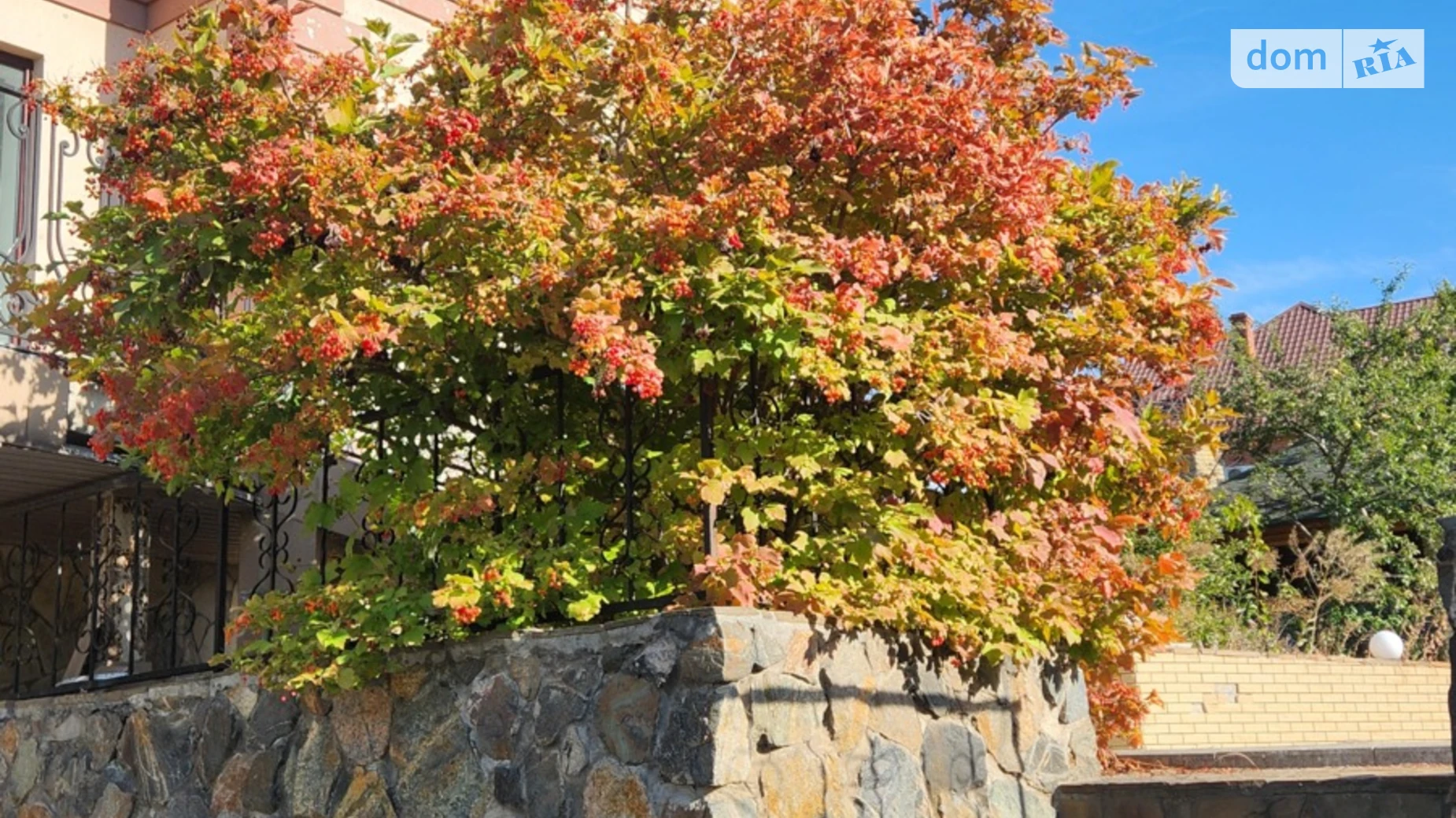 Продается дом на 4 этажа 311 кв. м с мансардой, цена: 165000 $ - фото 2