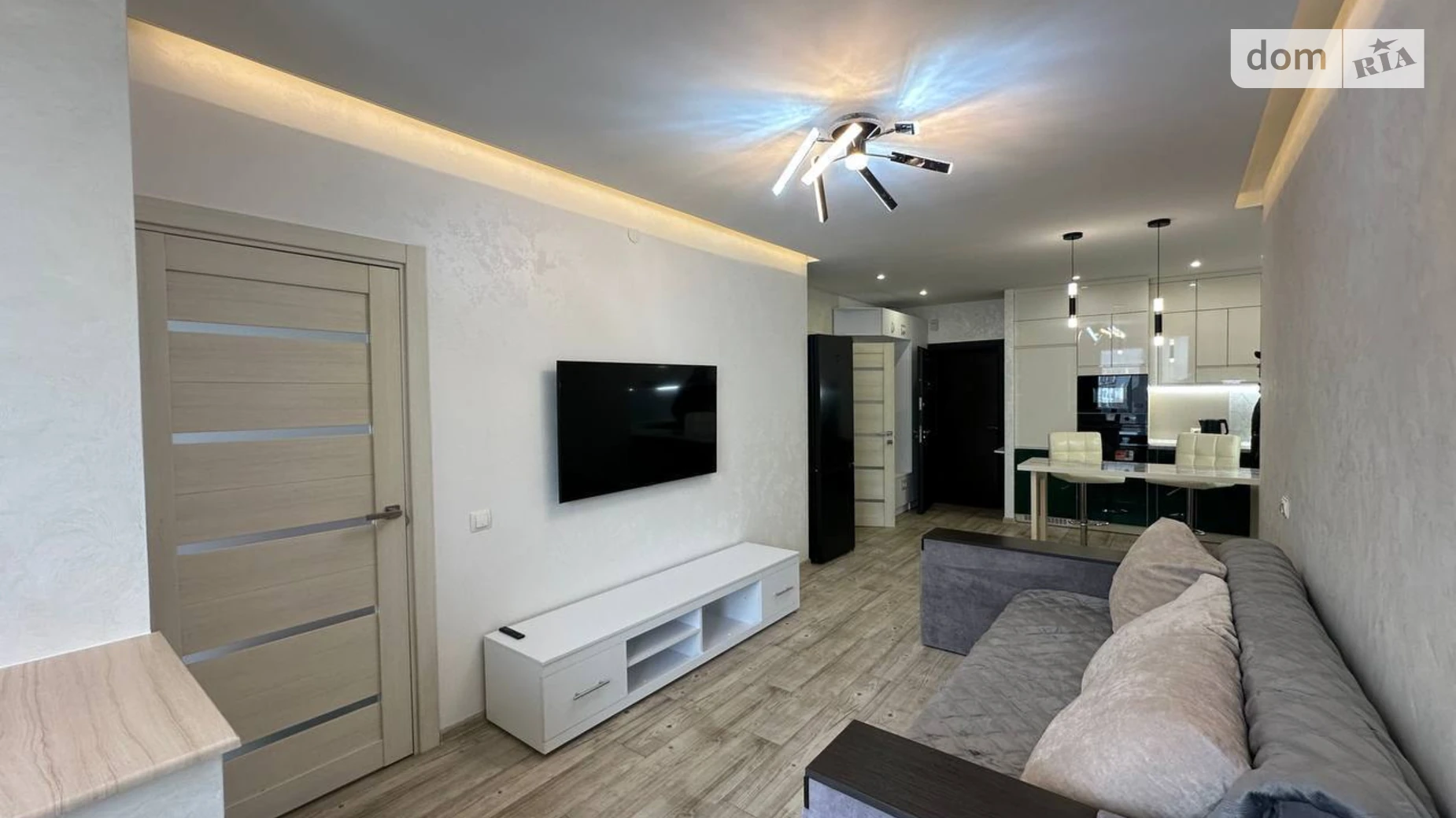 Сдается в аренду 1-комнатная квартира 52.8 кв. м в Львове, ул. Вячеслава Липинского, 28 - фото 5