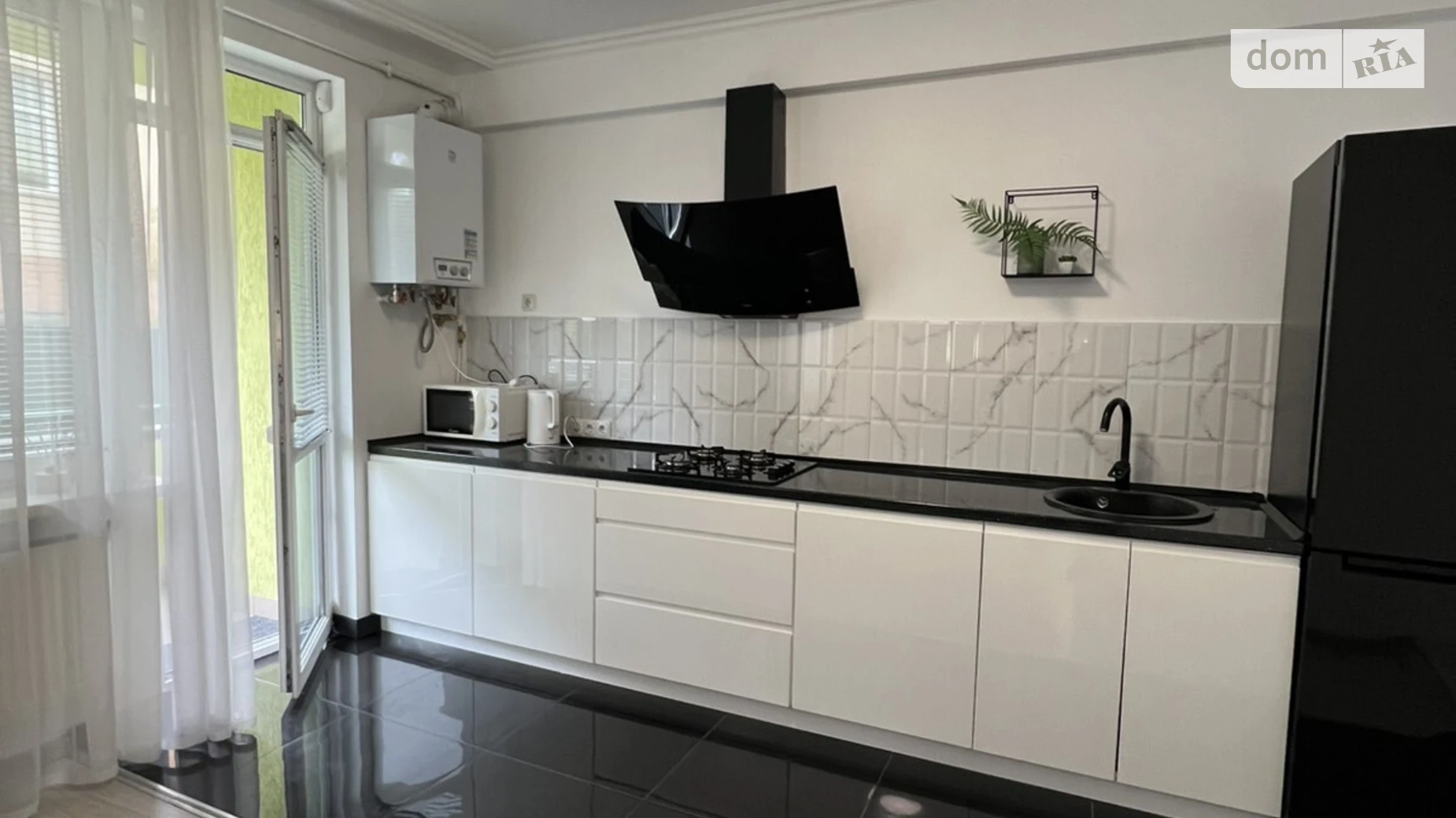 Продається 1-кімнатна квартира 45 кв. м у Львові, вул. Зелена, 115Д - фото 2