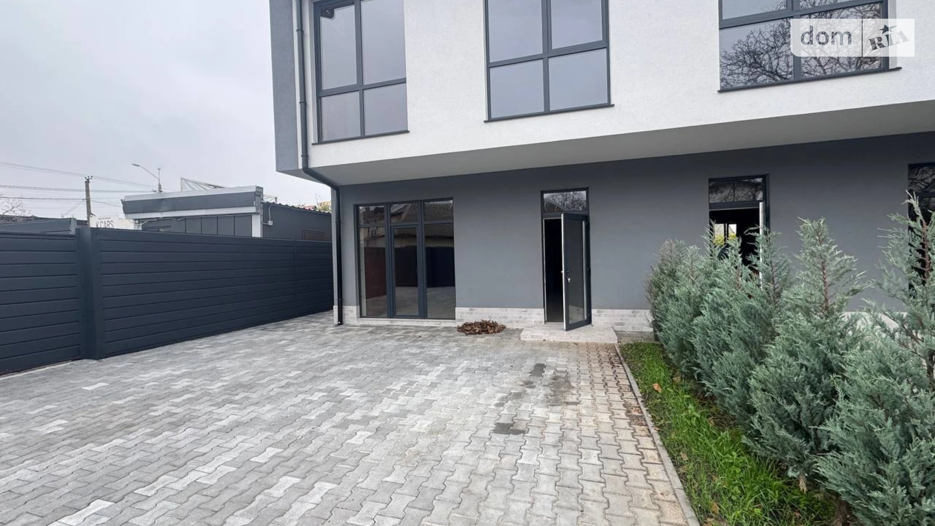 Продается объект сферы услуг 610 кв. м в 2-этажном здании, цена: 610000 $ - фото 3