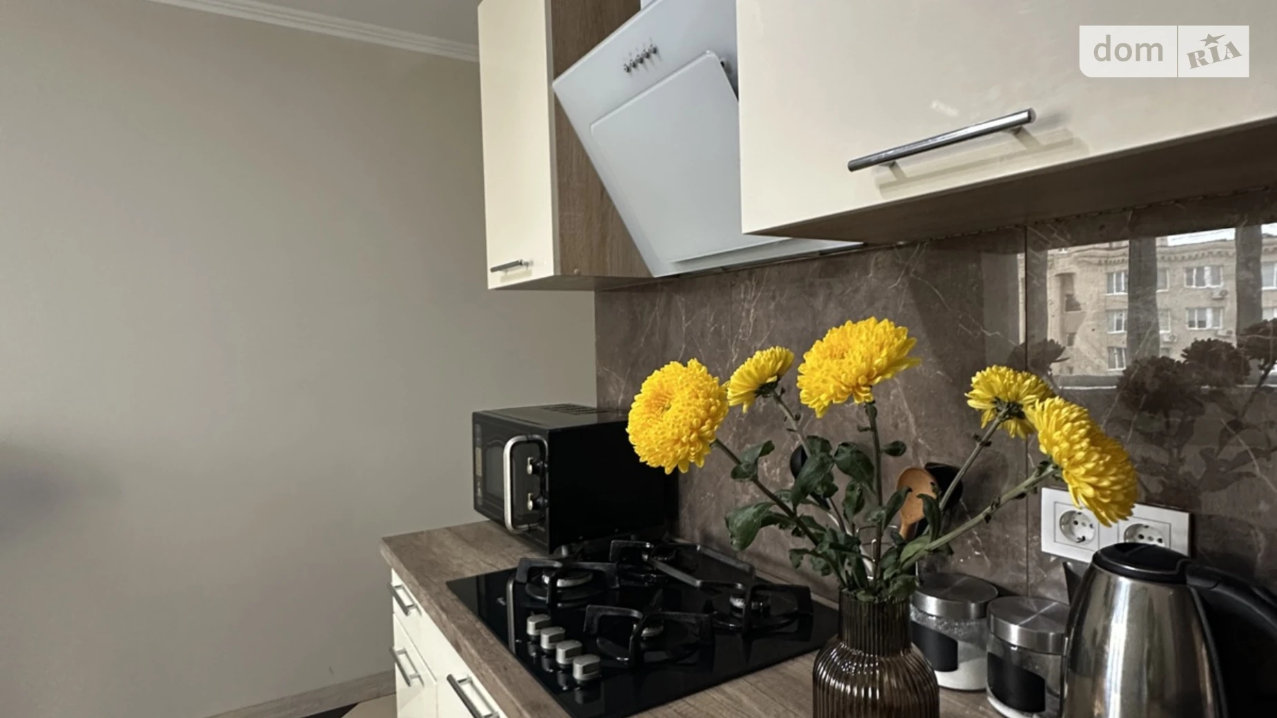 Продается 1-комнатная квартира 48 кв. м в Софиевской Борщаговке, ул. Боголюбова, 20 - фото 2