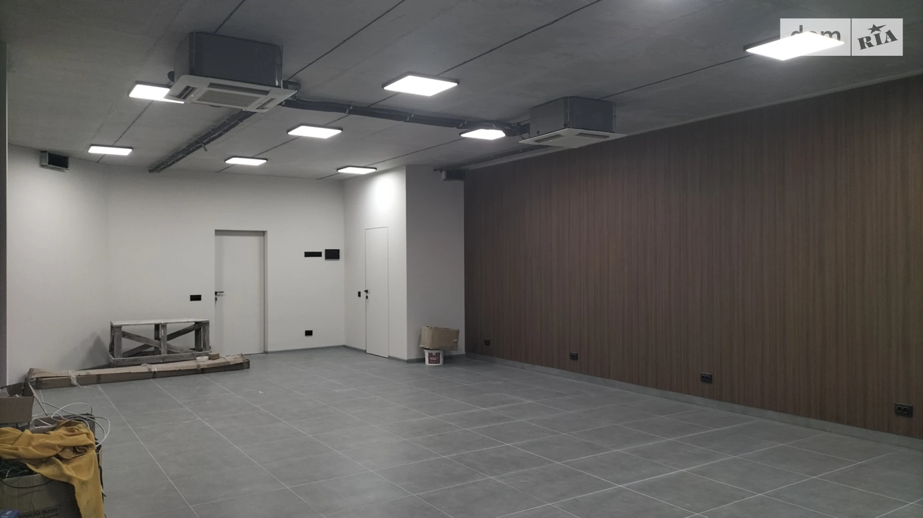 Сдается в аренду офис 64.9 кв. м в бизнес-центре, цена: 35695 грн - фото 2