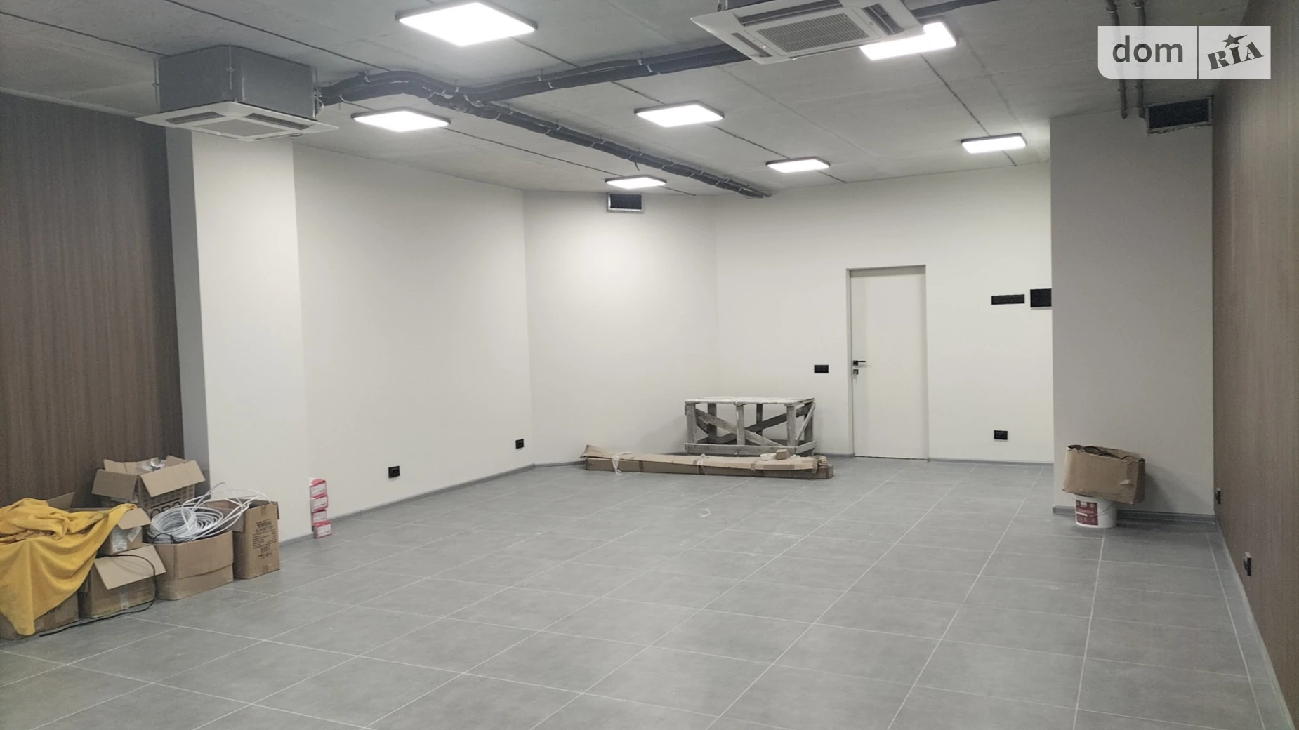 Сдается в аренду офис 64.9 кв. м в бизнес-центре, цена: 35695 грн - фото 3