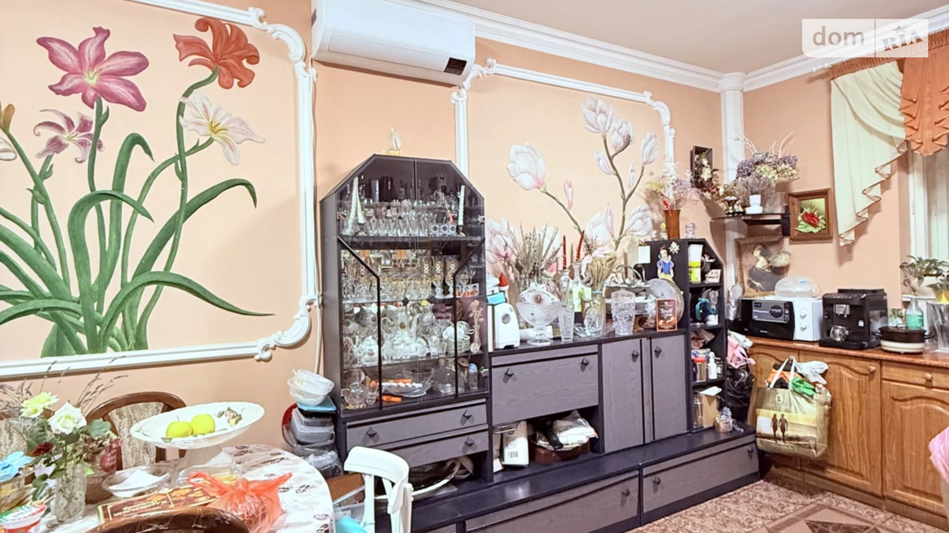 Продается дом на 2 этажа 551.9 кв. м с террасой, цена: 650000 € - фото 2