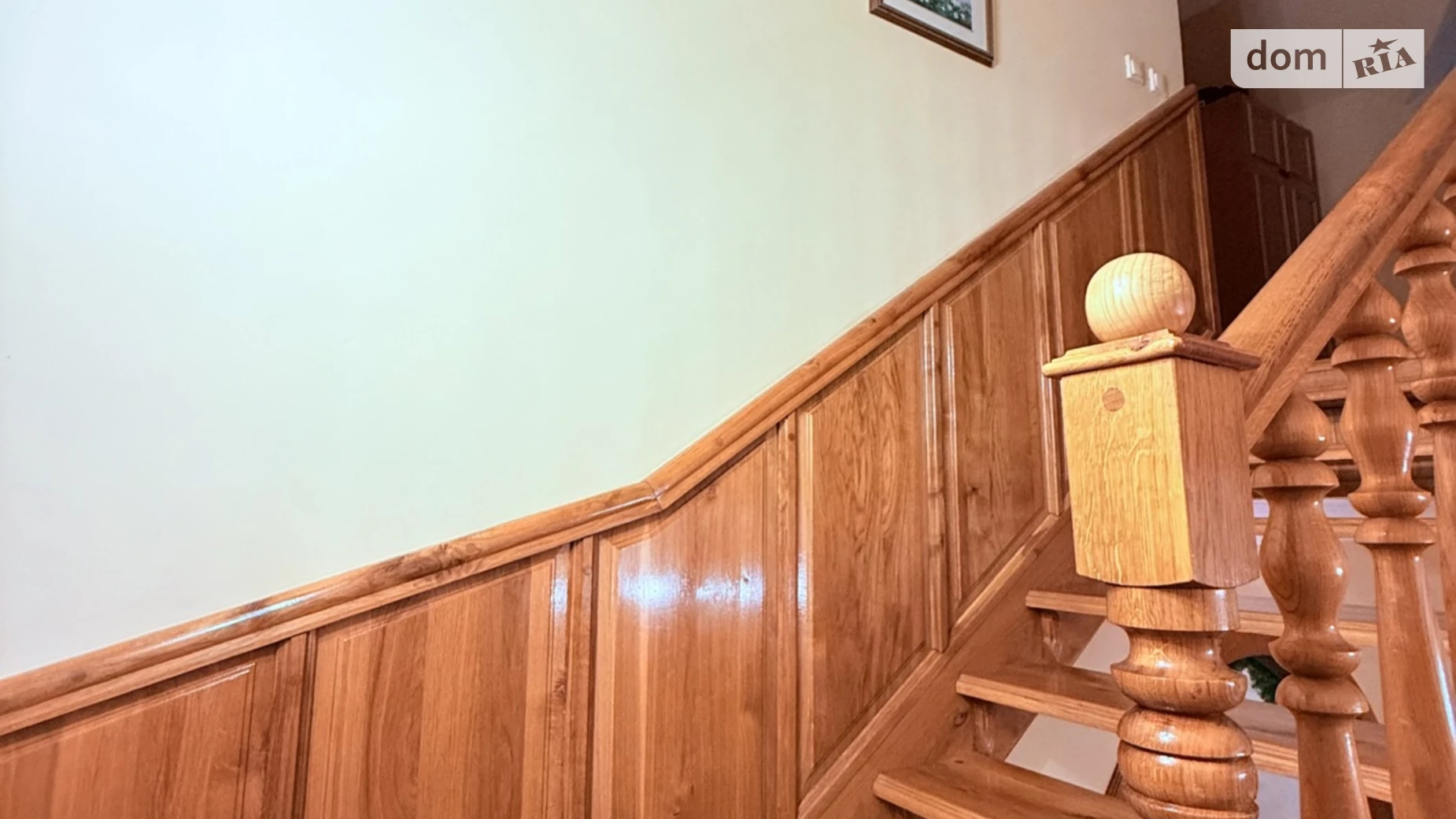 Продается дом на 2 этажа 551.9 кв. м с террасой, цена: 650000 € - фото 3