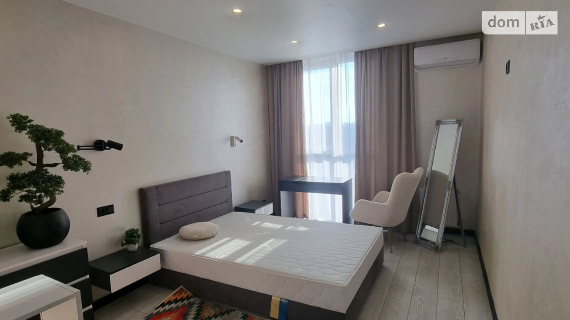 Сдается в аренду 2-комнатная квартира 72 кв. м в Львове, вул. Роксоляны, 149 - фото 2