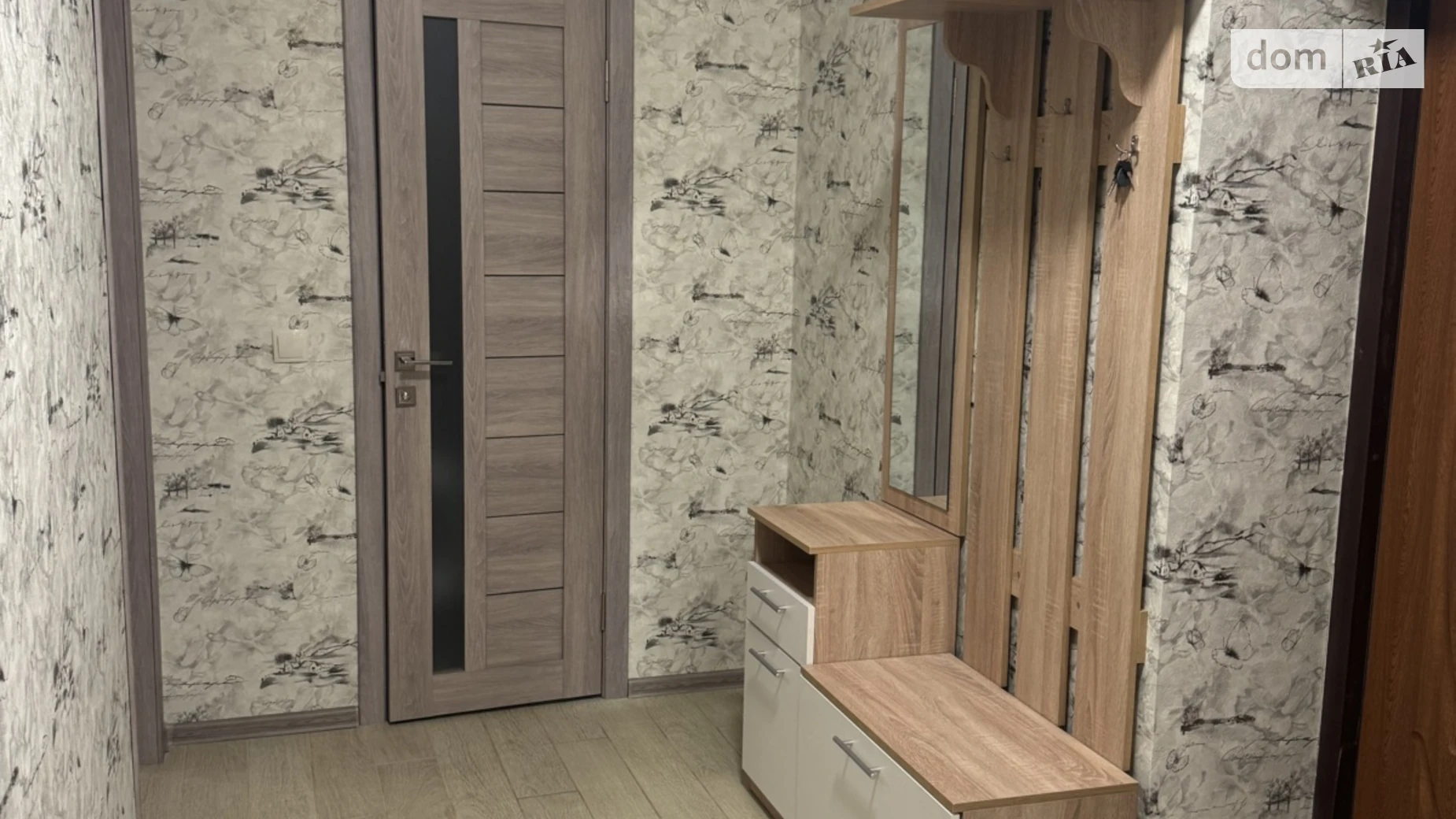 Сдается в аренду 1-комнатная квартира 55 кв. м в Ужгороде, ул. Еньковская, 29 - фото 2