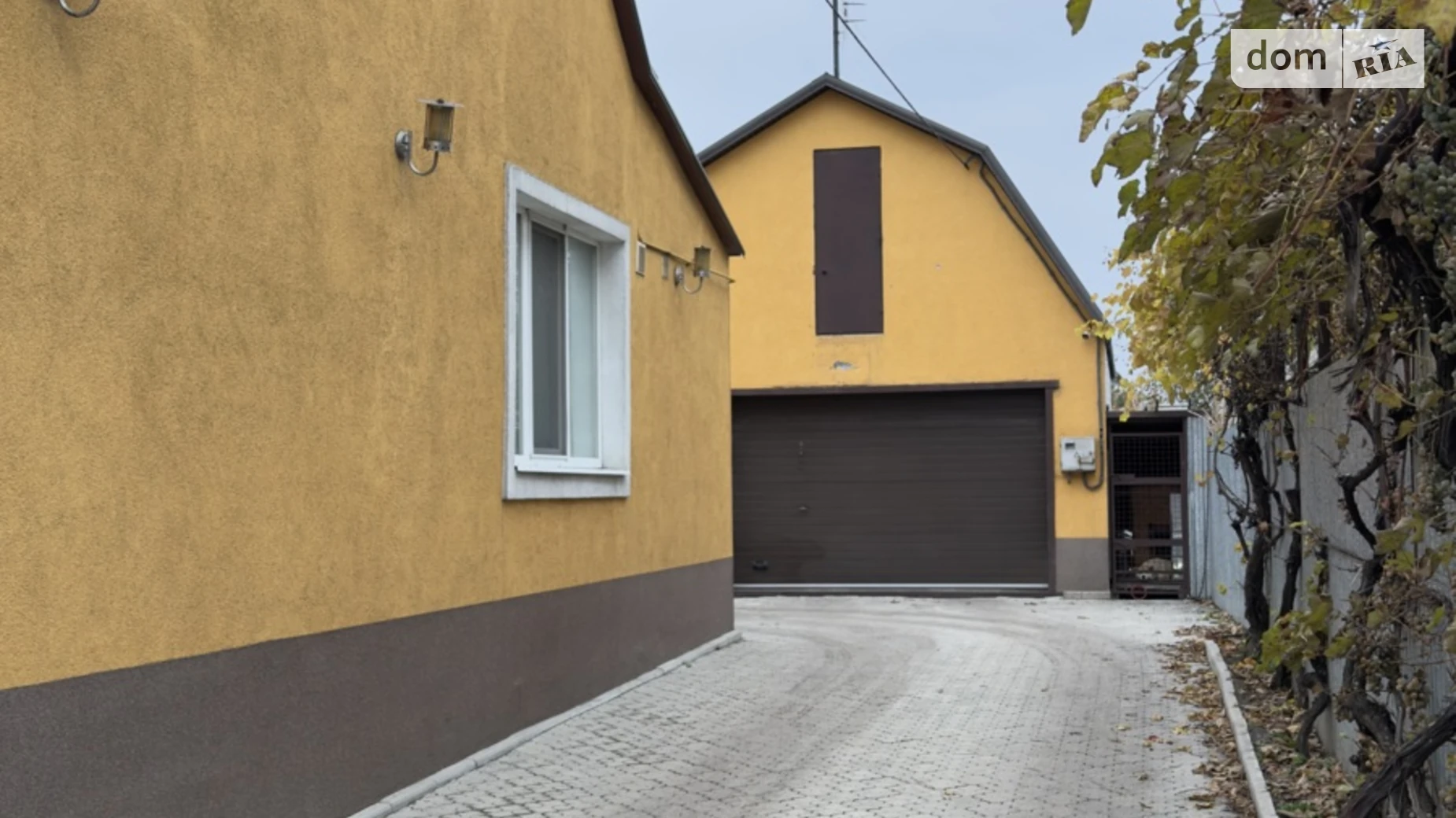 Продается дом на 2 этажа 140 кв. м с камином, цена: 100000 $ - фото 2