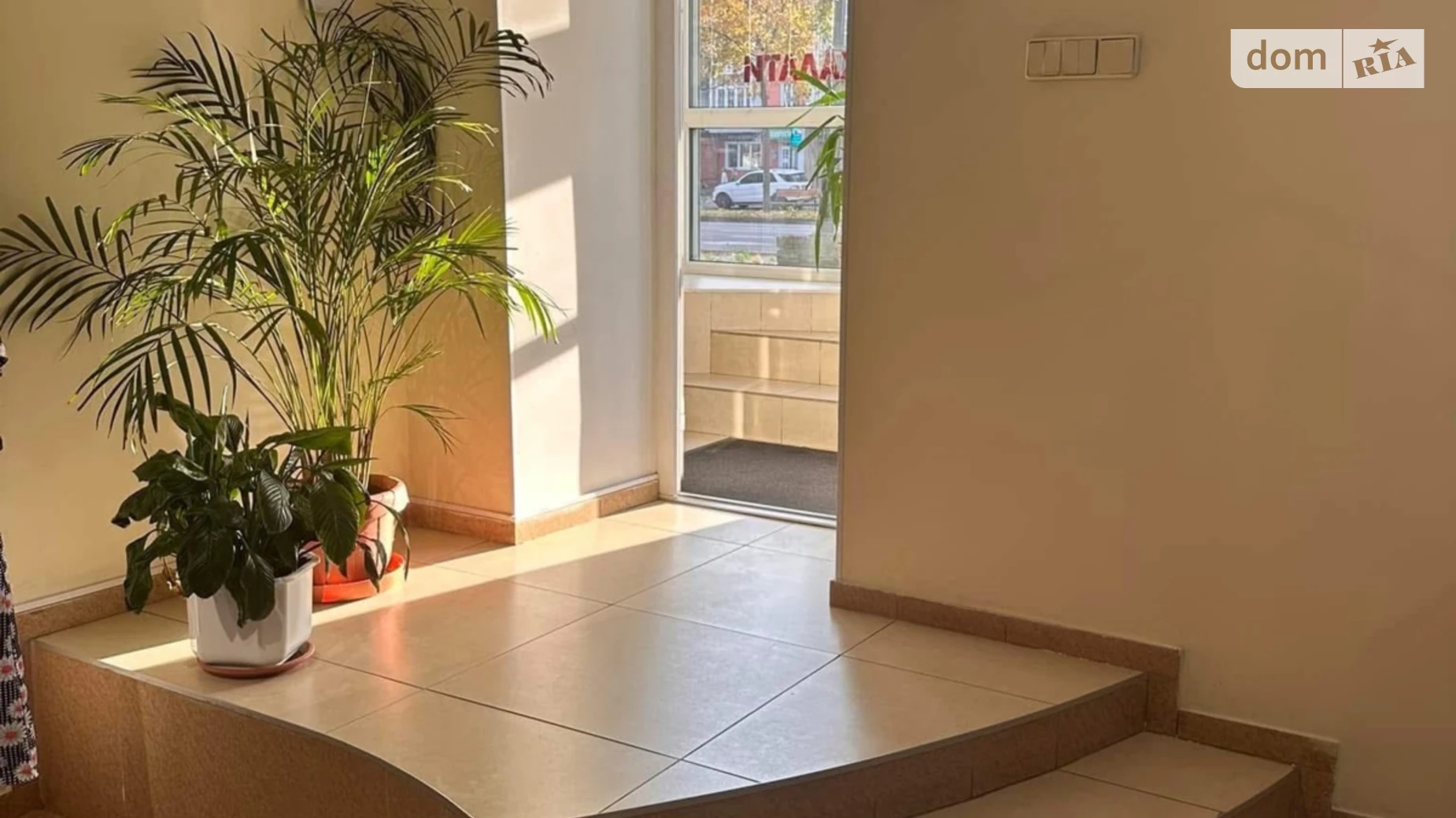 Сдается в аренду помещения свободного назначения 134 кв. м в 5-этажном здании, цена: 67350 грн - фото 2