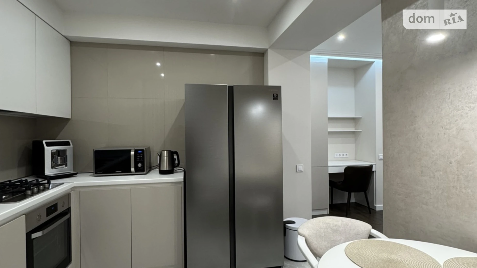 Продається 2-кімнатна квартира 53.1 кв. м у Ужгороді, вул. Петра Лінтура - фото 2