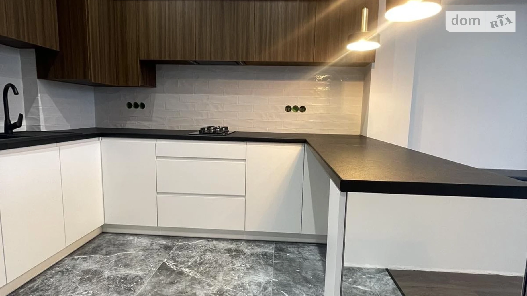 Продается 1-комнатная квартира 57 кв. м в Львове, ул. Пасеки Галицкие - фото 2