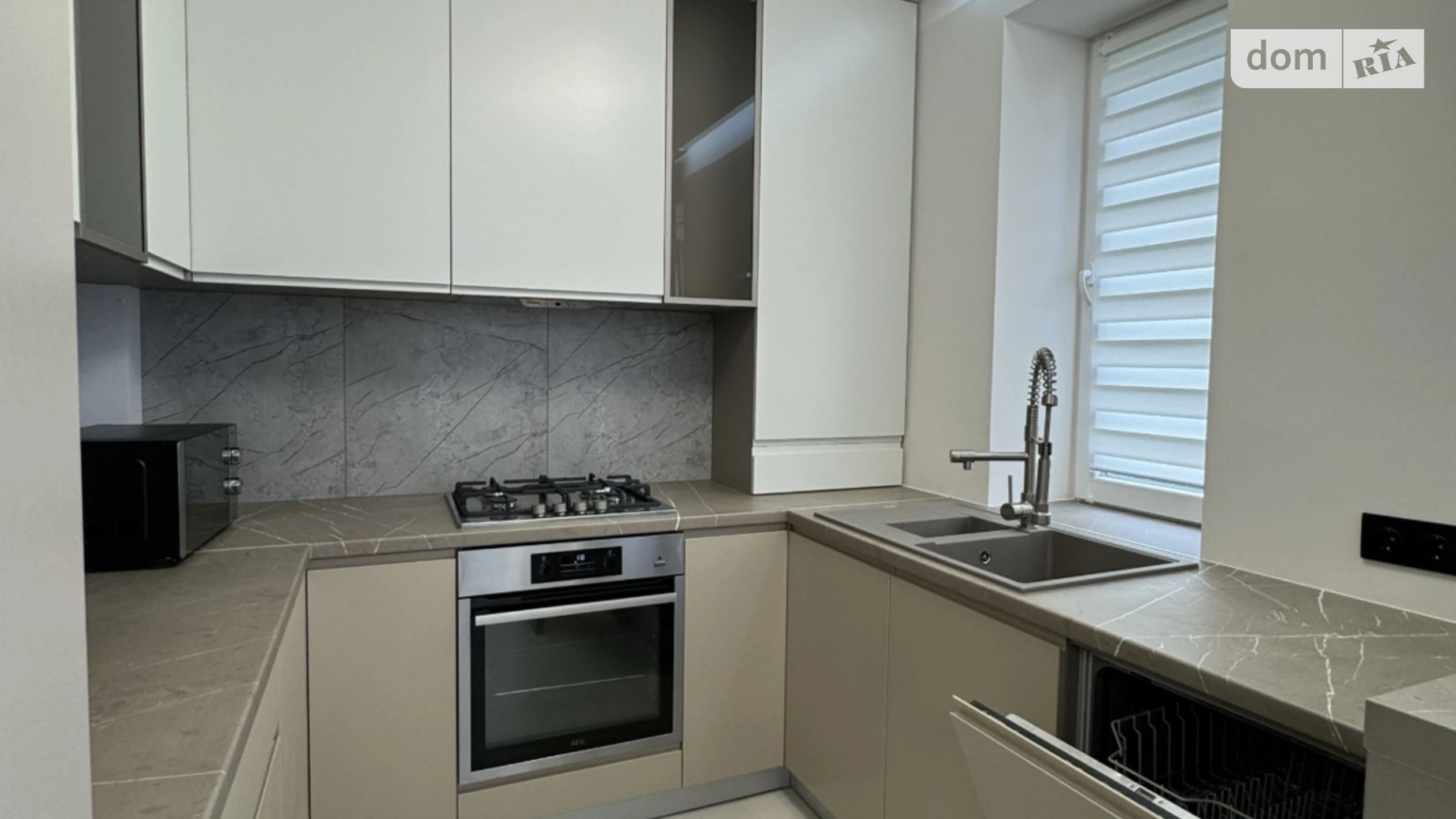 Сдается в аренду 2-комнатная квартира 75 кв. м в Криховцах, ул. Довженко А., 23 - фото 2