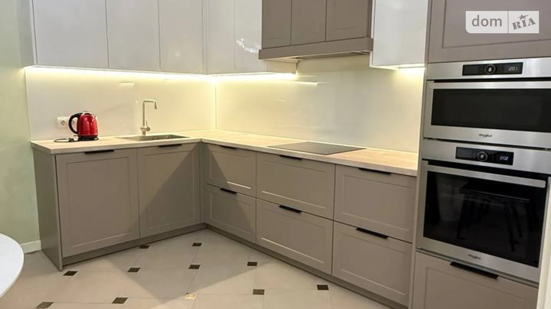 Сдается в аренду 3-комнатная квартира 105 кв. м в Ивано-Франковске, вул. Гетьмана Ивана Мазепы, 141 - фото 2